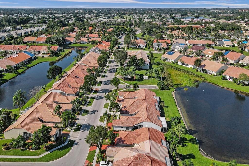 Floral Lakes - Residential