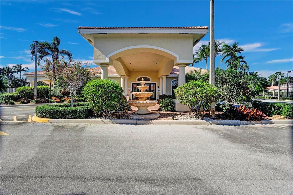Floral Lakes - Residential