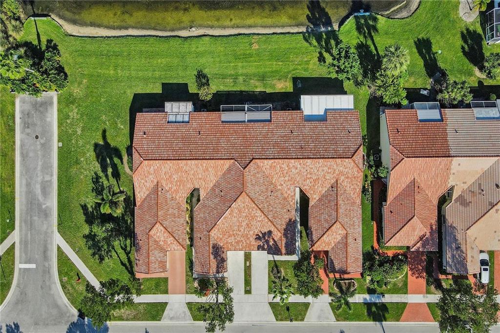 Floral Lakes - Residential