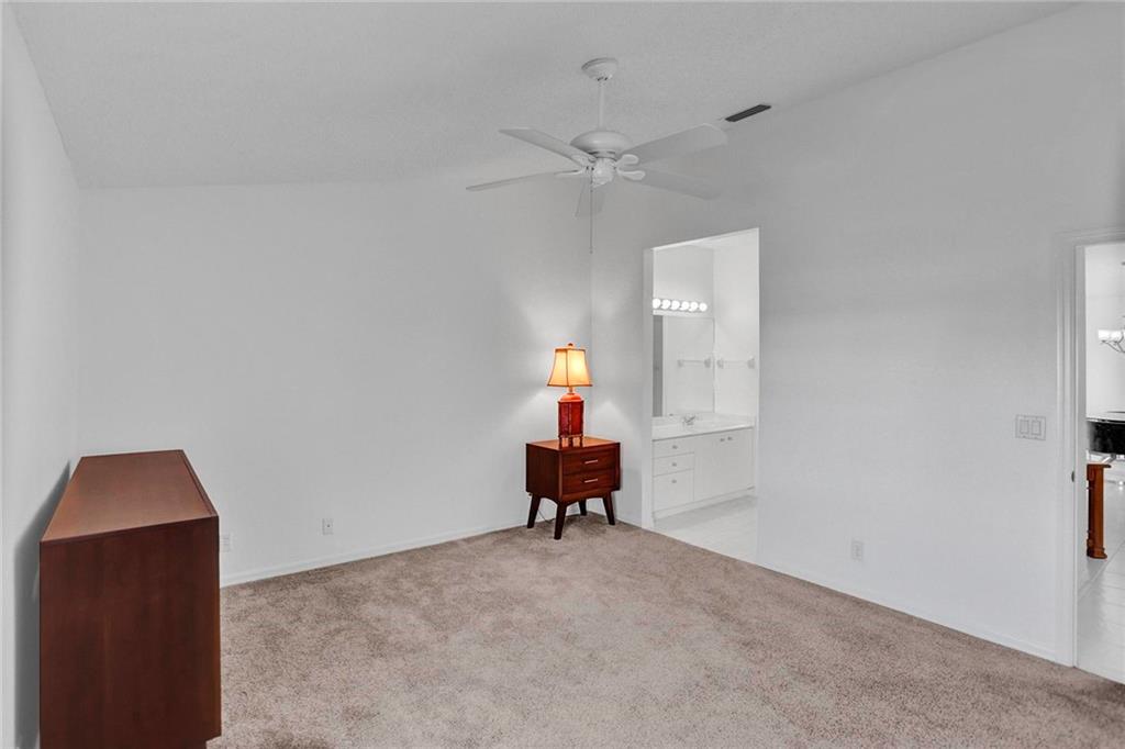 Floral Lakes - Residential