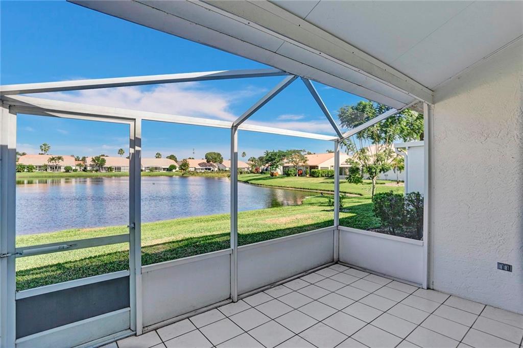Floral Lakes - Residential