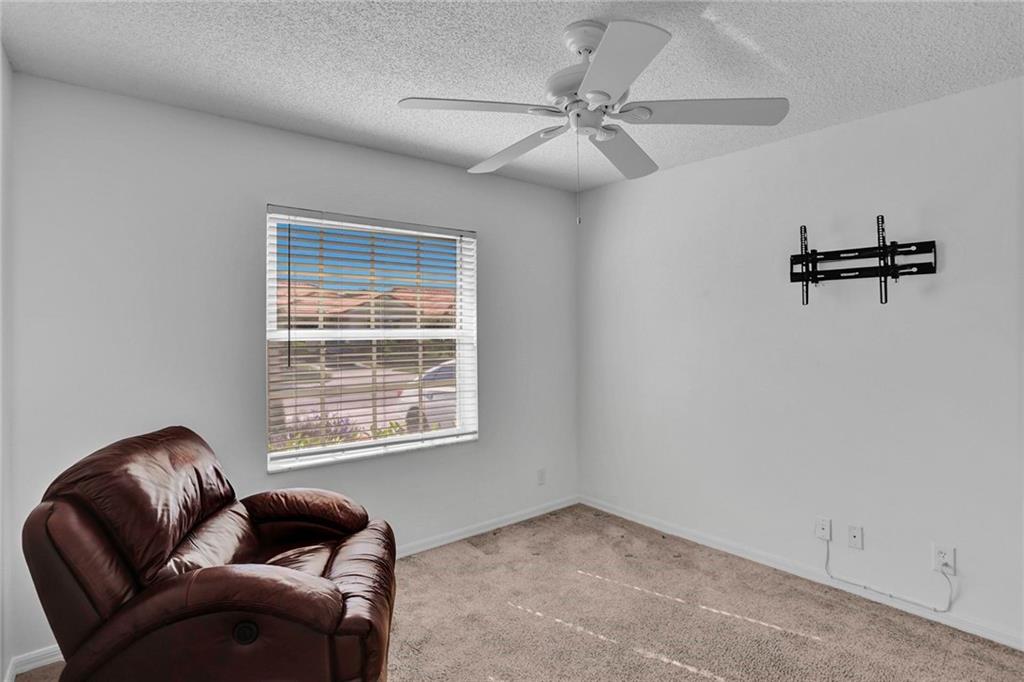 Floral Lakes - Residential