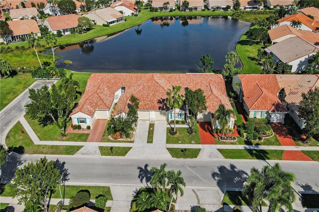 Floral Lakes - Residential