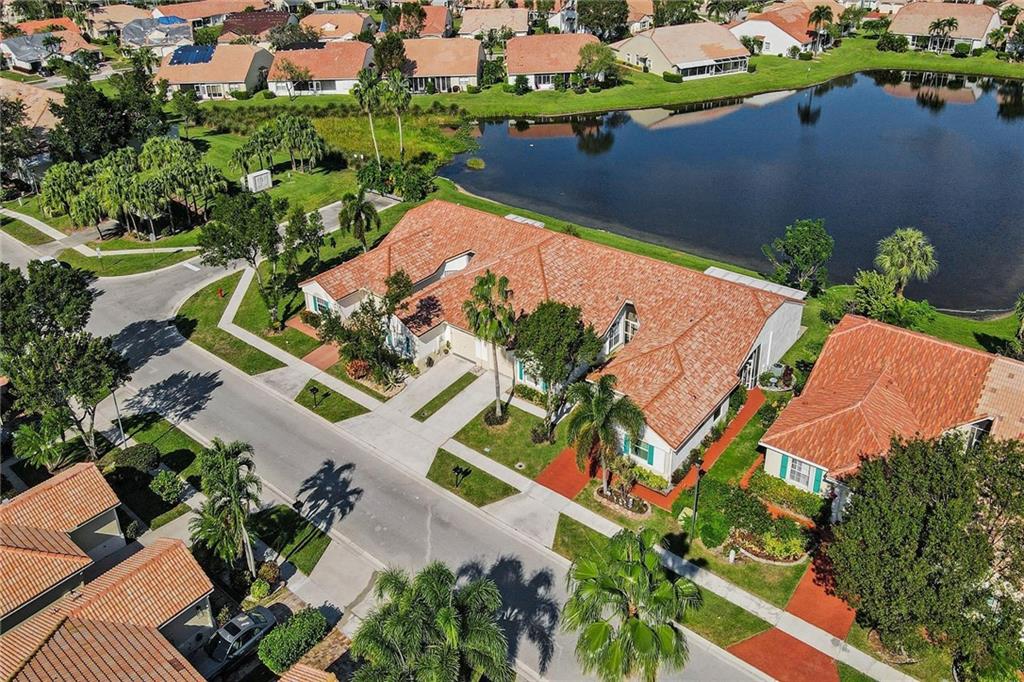 Floral Lakes - Residential