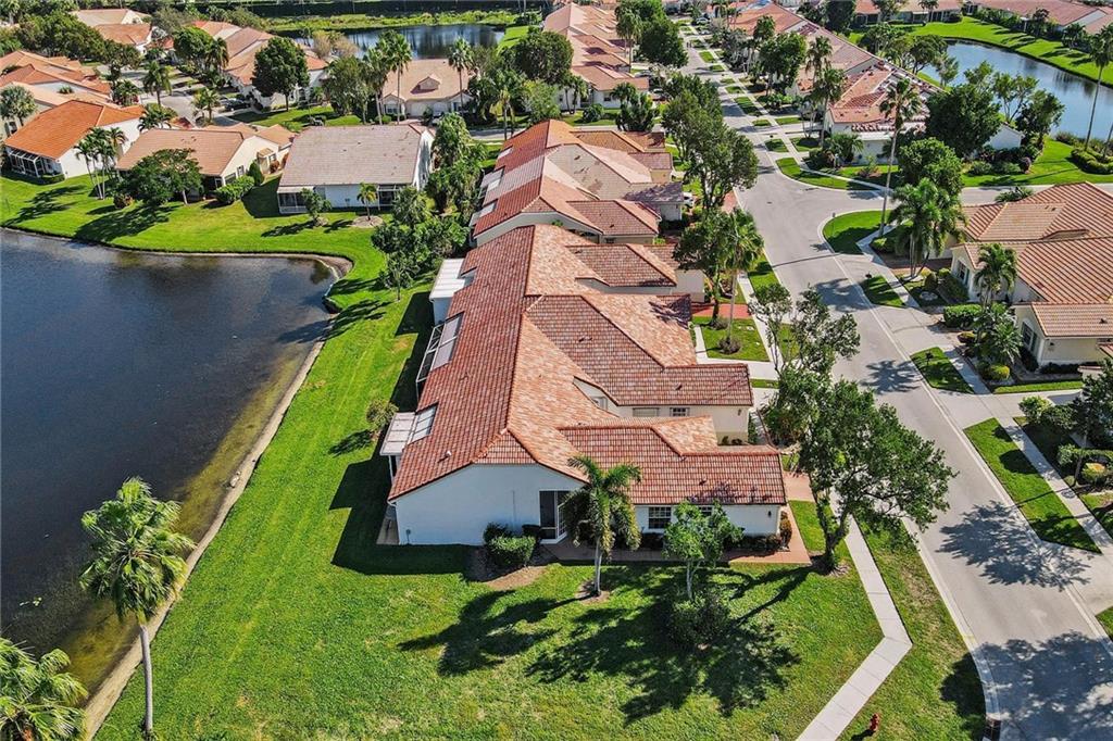 Floral Lakes - Residential