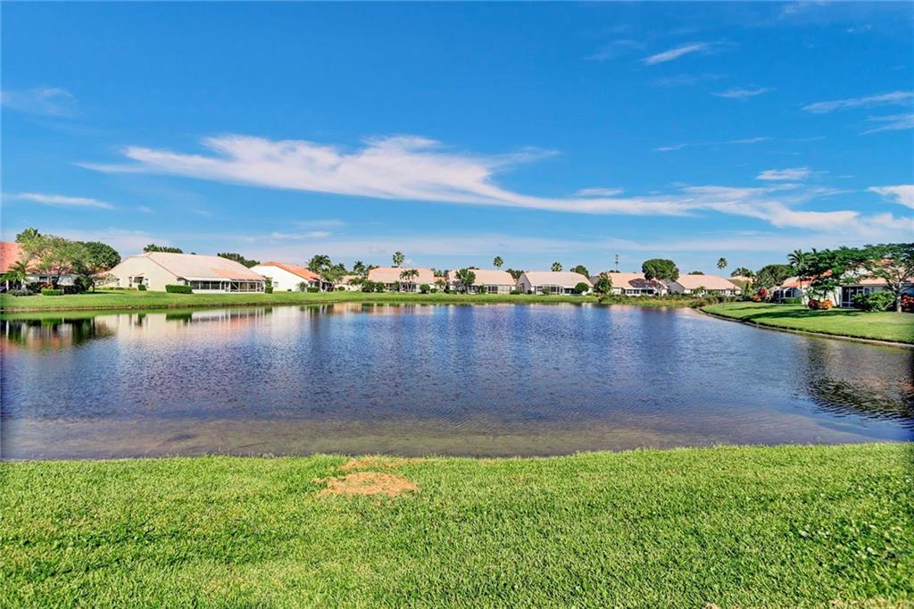 Floral Lakes - Residential