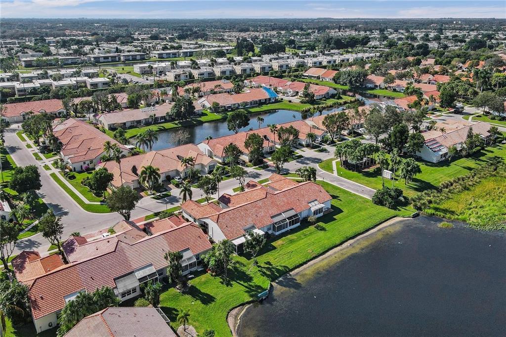 Floral Lakes - Residential