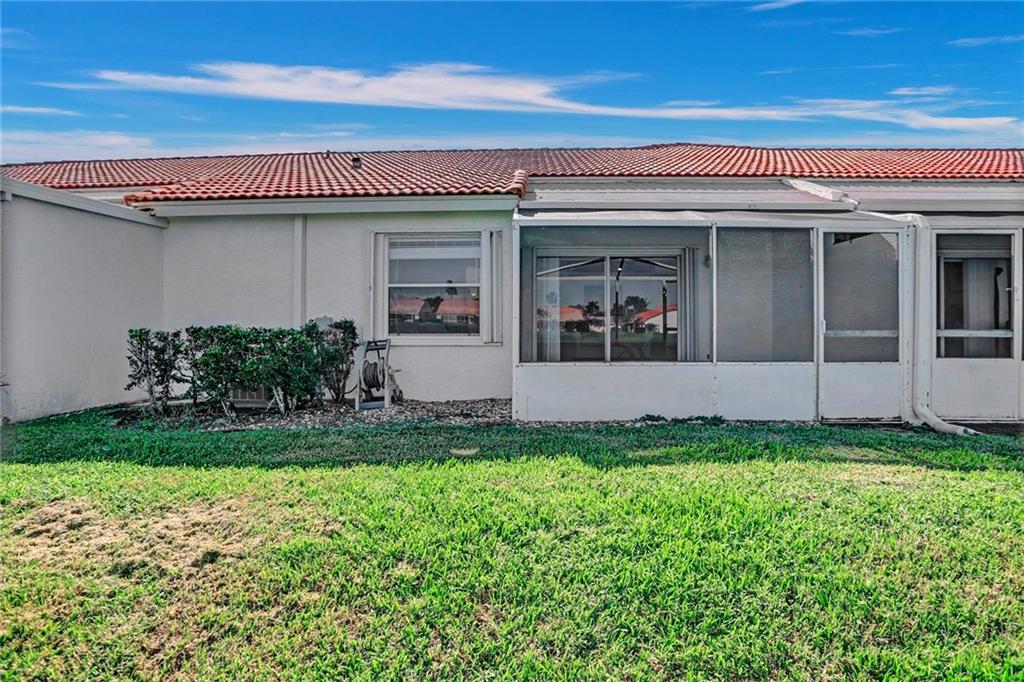 Floral Lakes - Residential