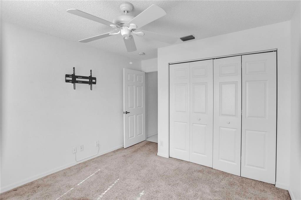 Floral Lakes - Residential