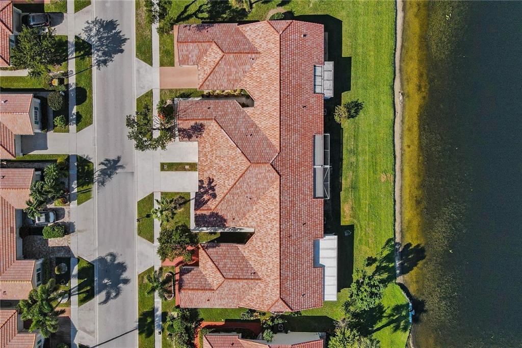 Floral Lakes - Residential