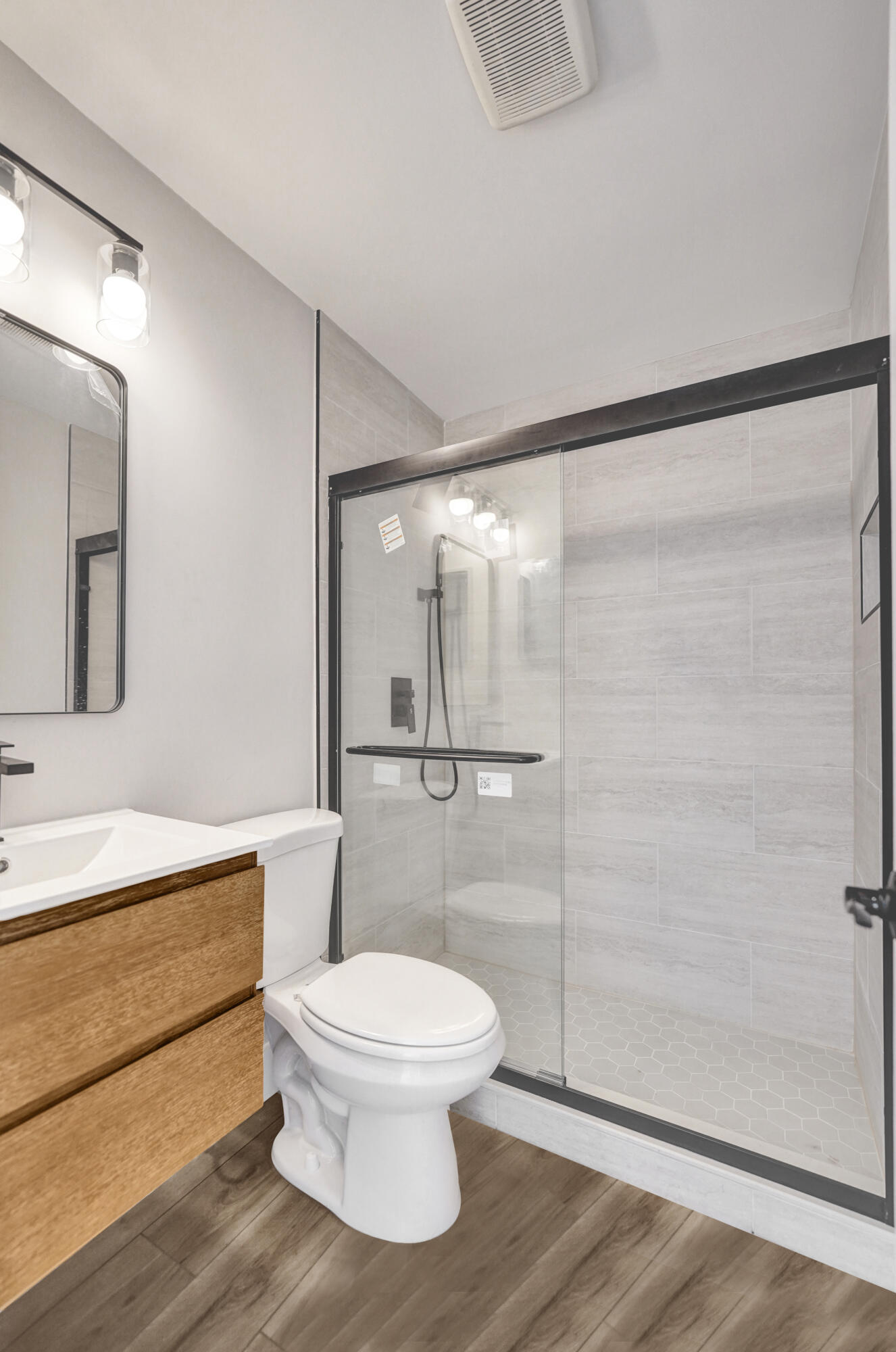 PLAYLAND VILLAGE SEC 3 - Residential Lease