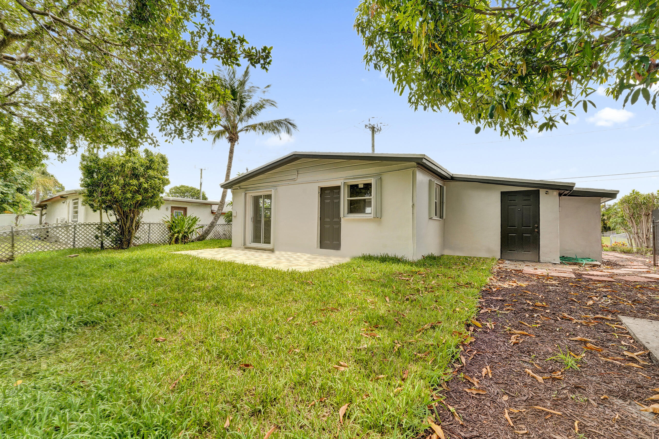 PLAYLAND VILLAGE SEC 3 - Residential Lease