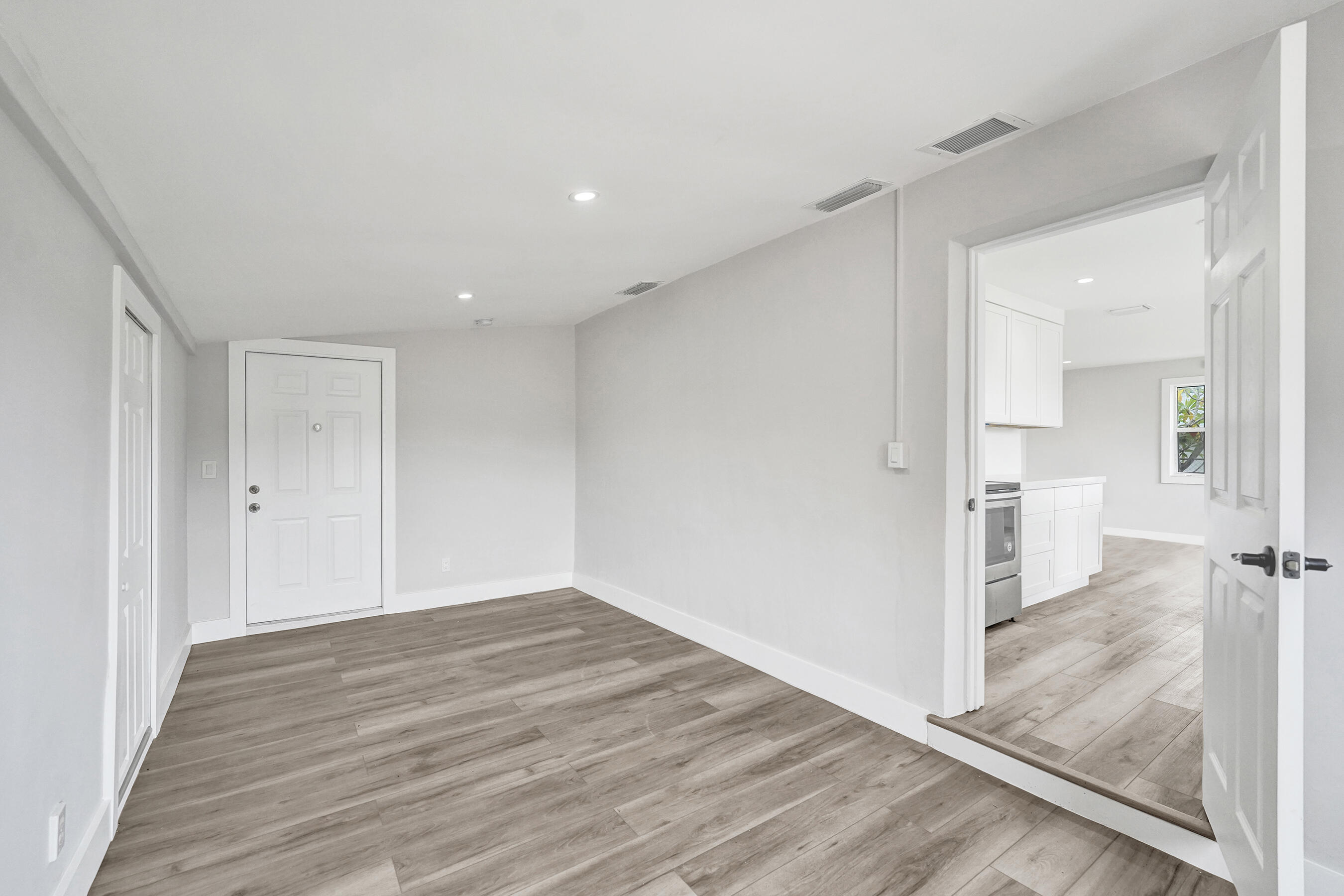 PLAYLAND VILLAGE SEC 3 - Residential Lease
