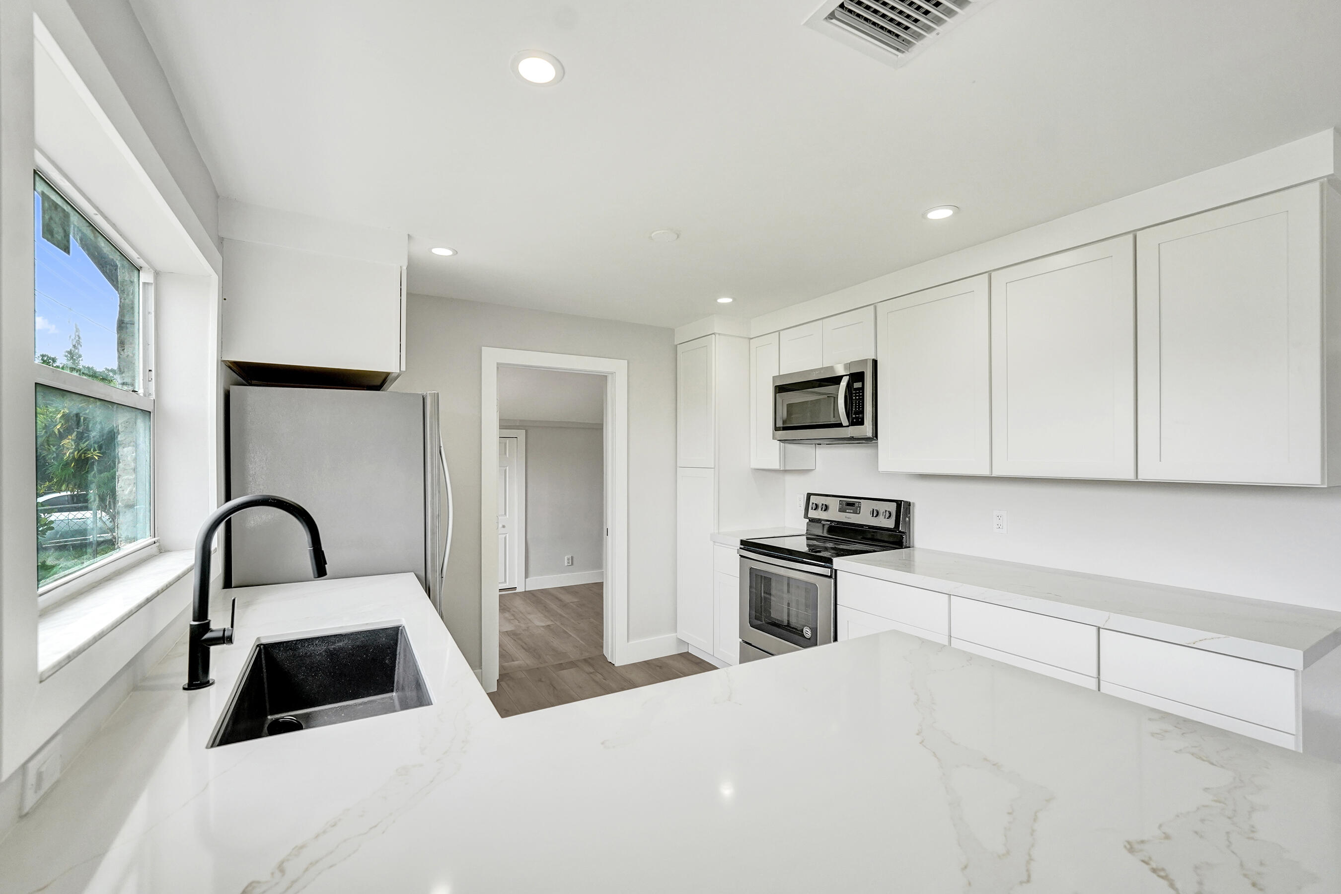 PLAYLAND VILLAGE SEC 3 - Residential Lease