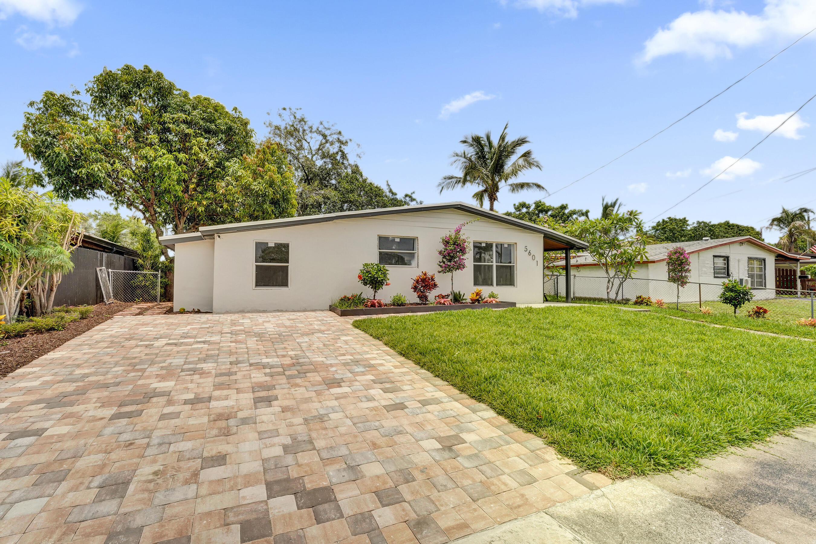 PLAYLAND VILLAGE SEC 3 - Residential Lease