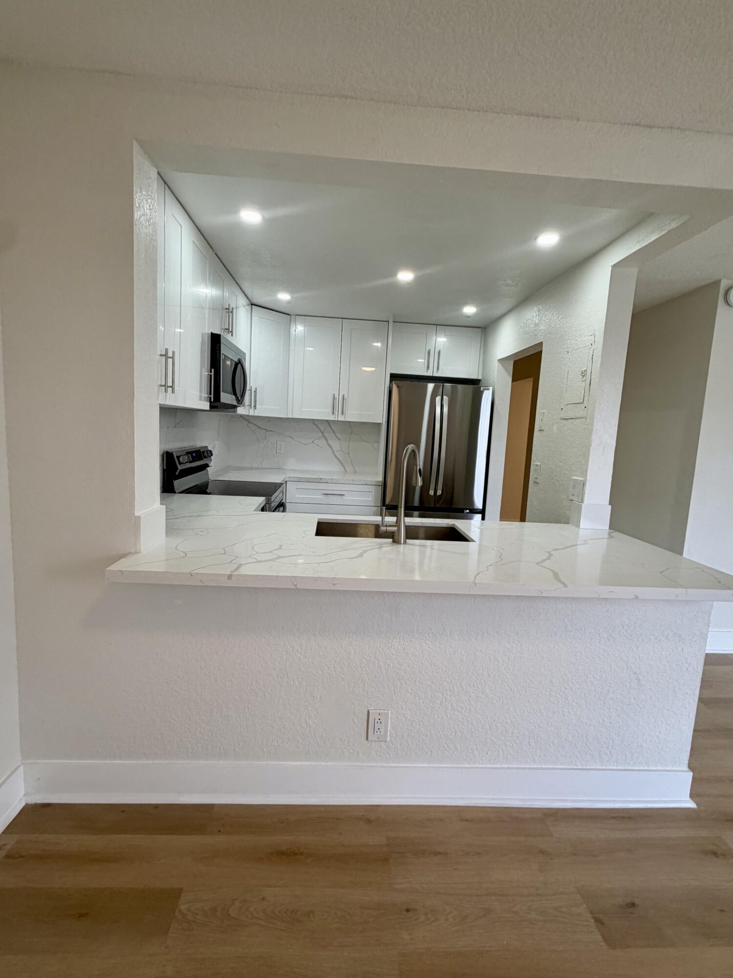 Welcome to this spacious three-bedroom, two-bathroom condominium in Country Pines Condo, located in Davie, Florida. Near all the restaurants, schools/colleges, and shops!  In-Unit Laundry too!