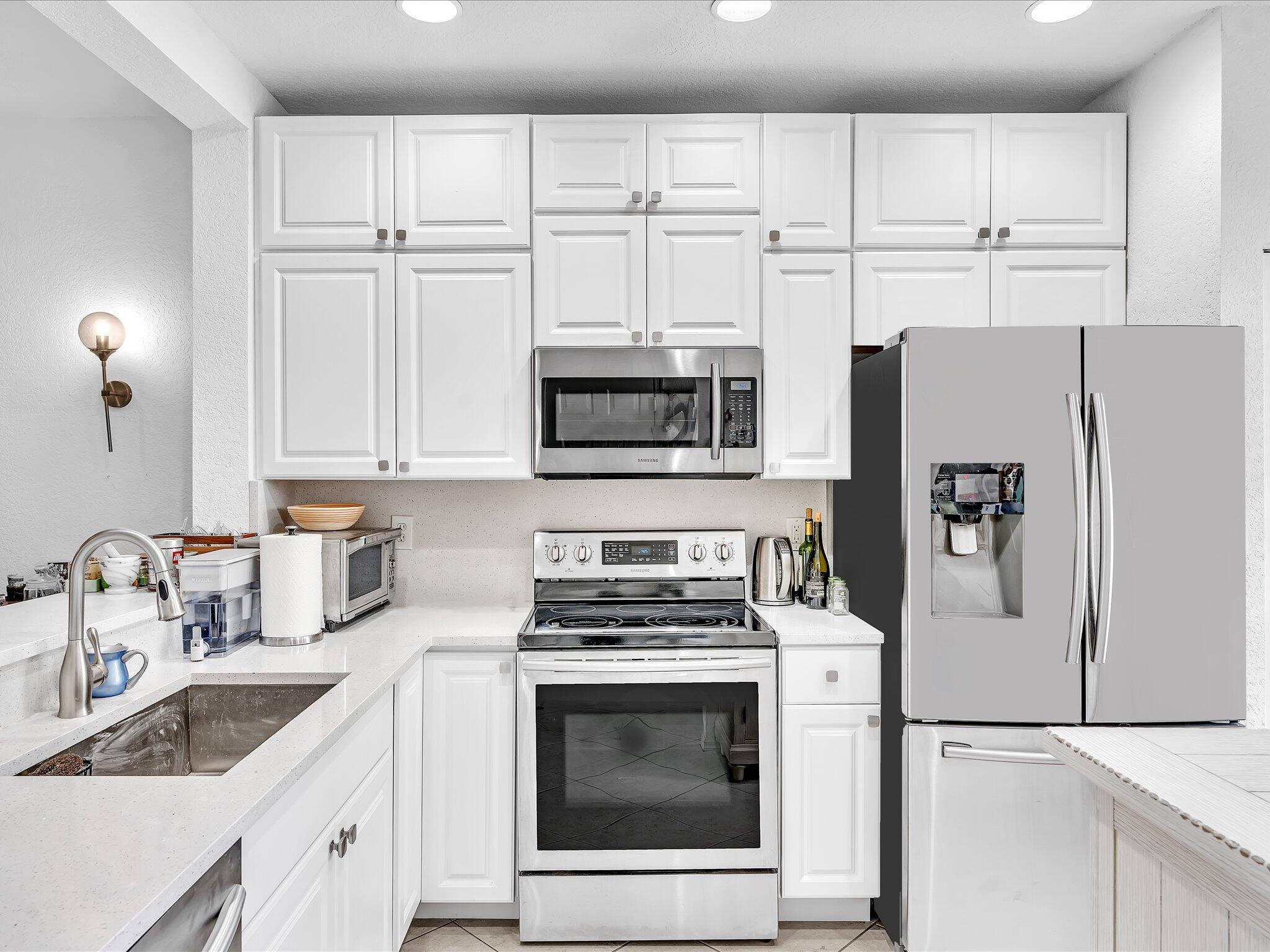 BOYNTON OASIS CONDO - Residential Lease
