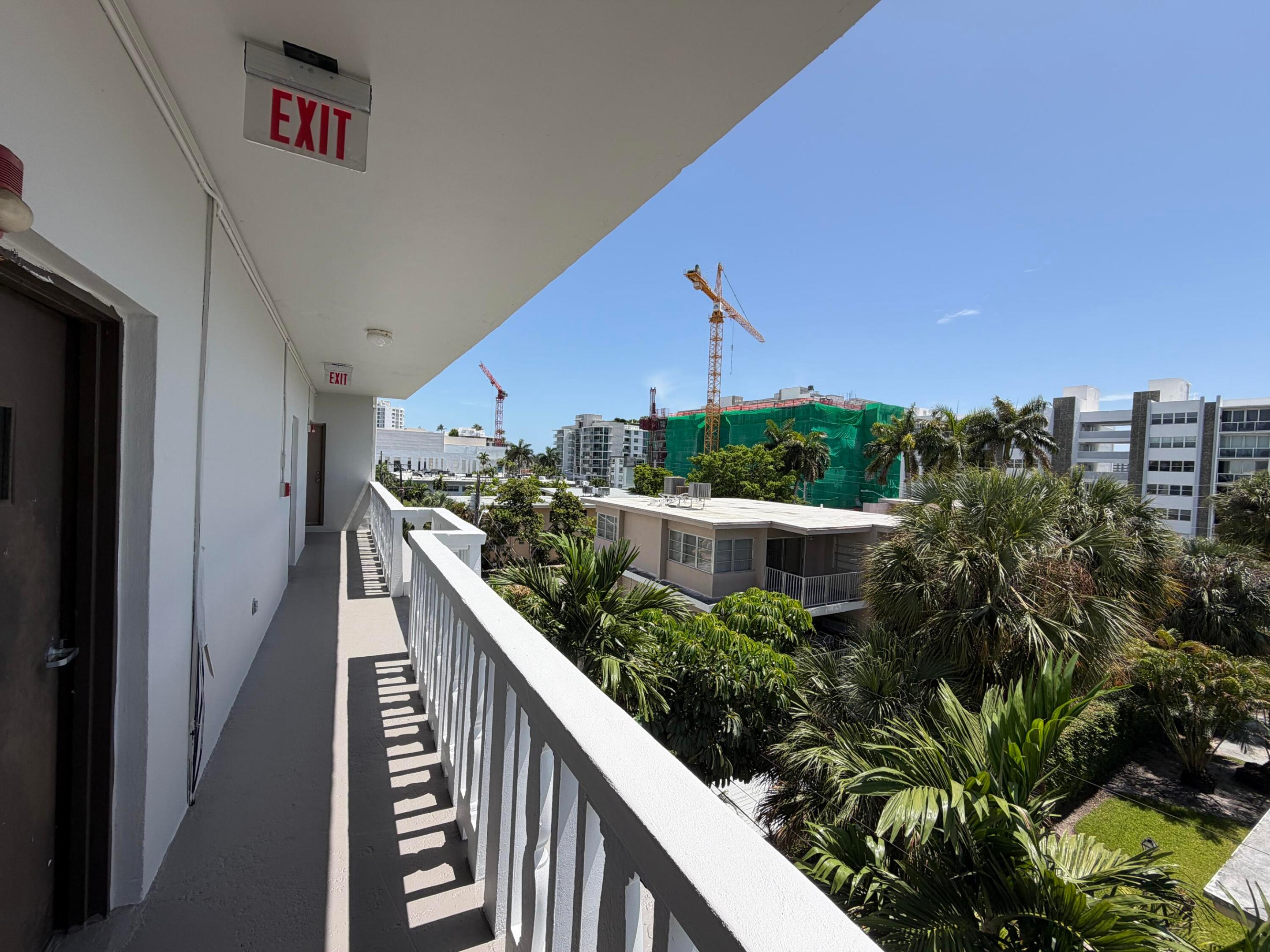 CHATILLON HALL CONDOMINIUM - Residential Lease