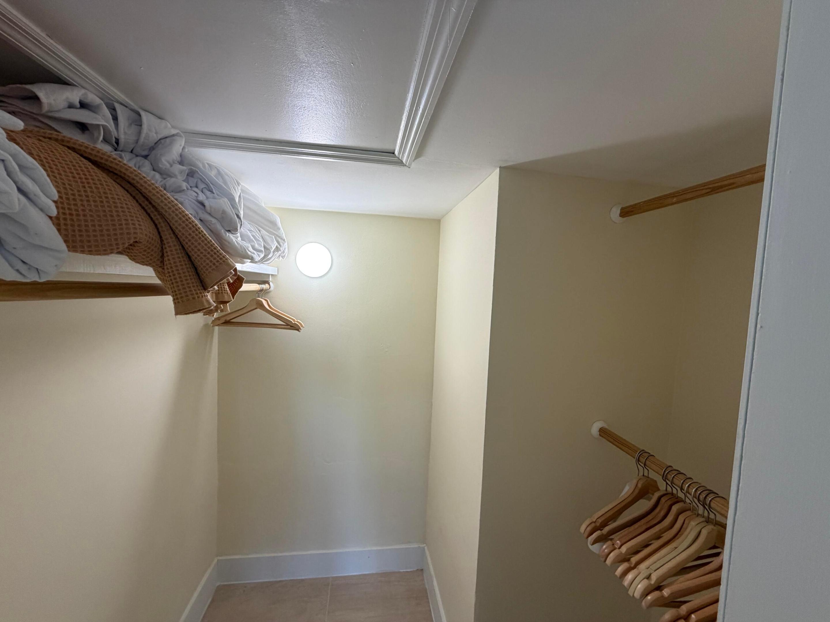 CHATILLON HALL CONDOMINIUM - Residential Lease