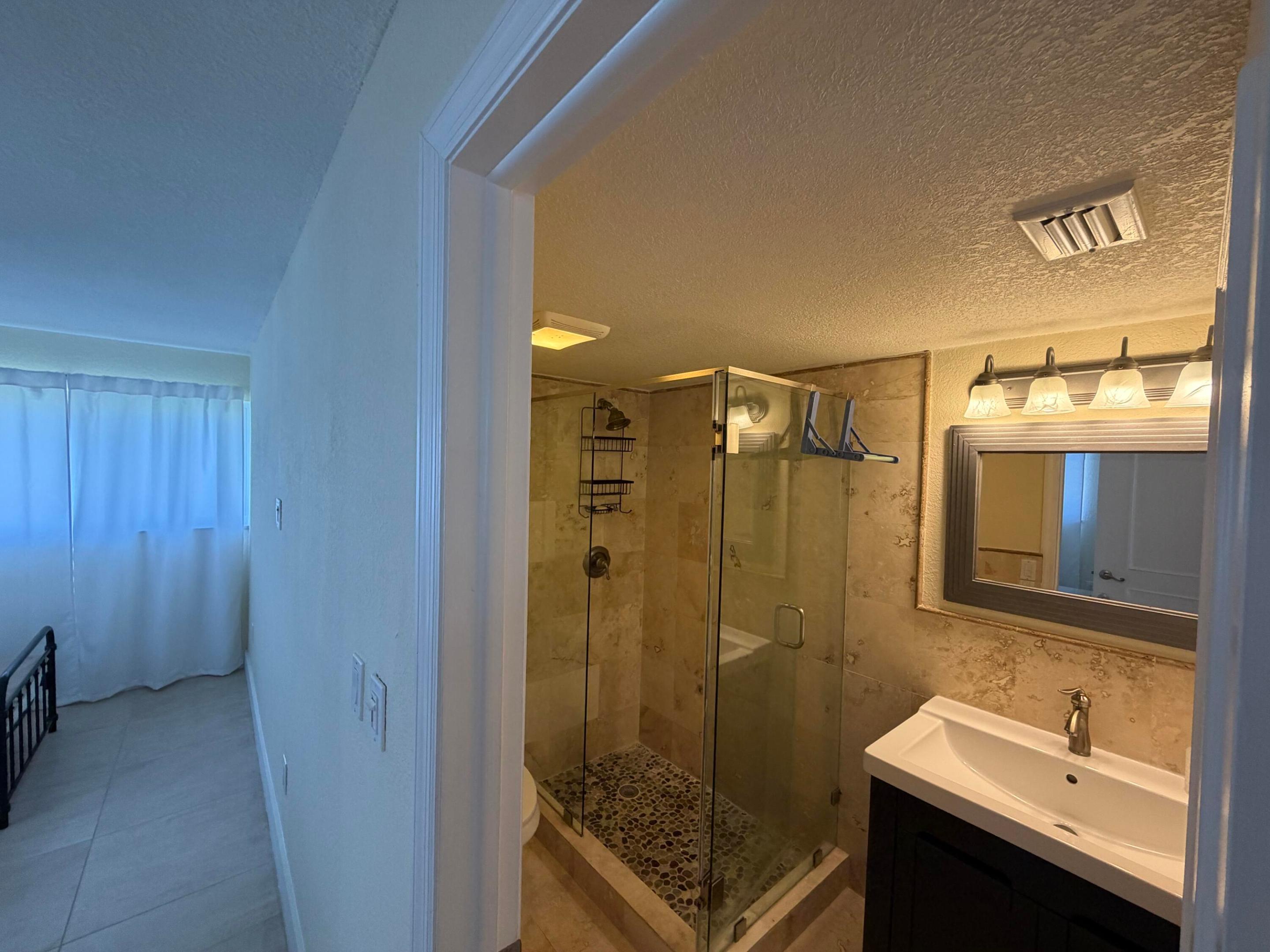 CHATILLON HALL CONDOMINIUM - Residential Lease