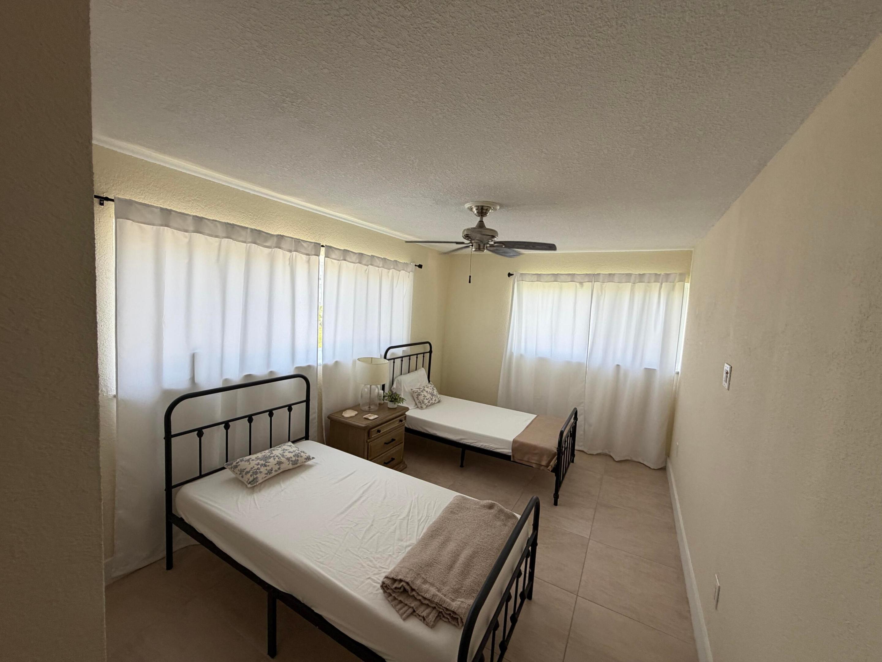 CHATILLON HALL CONDOMINIUM - Residential Lease