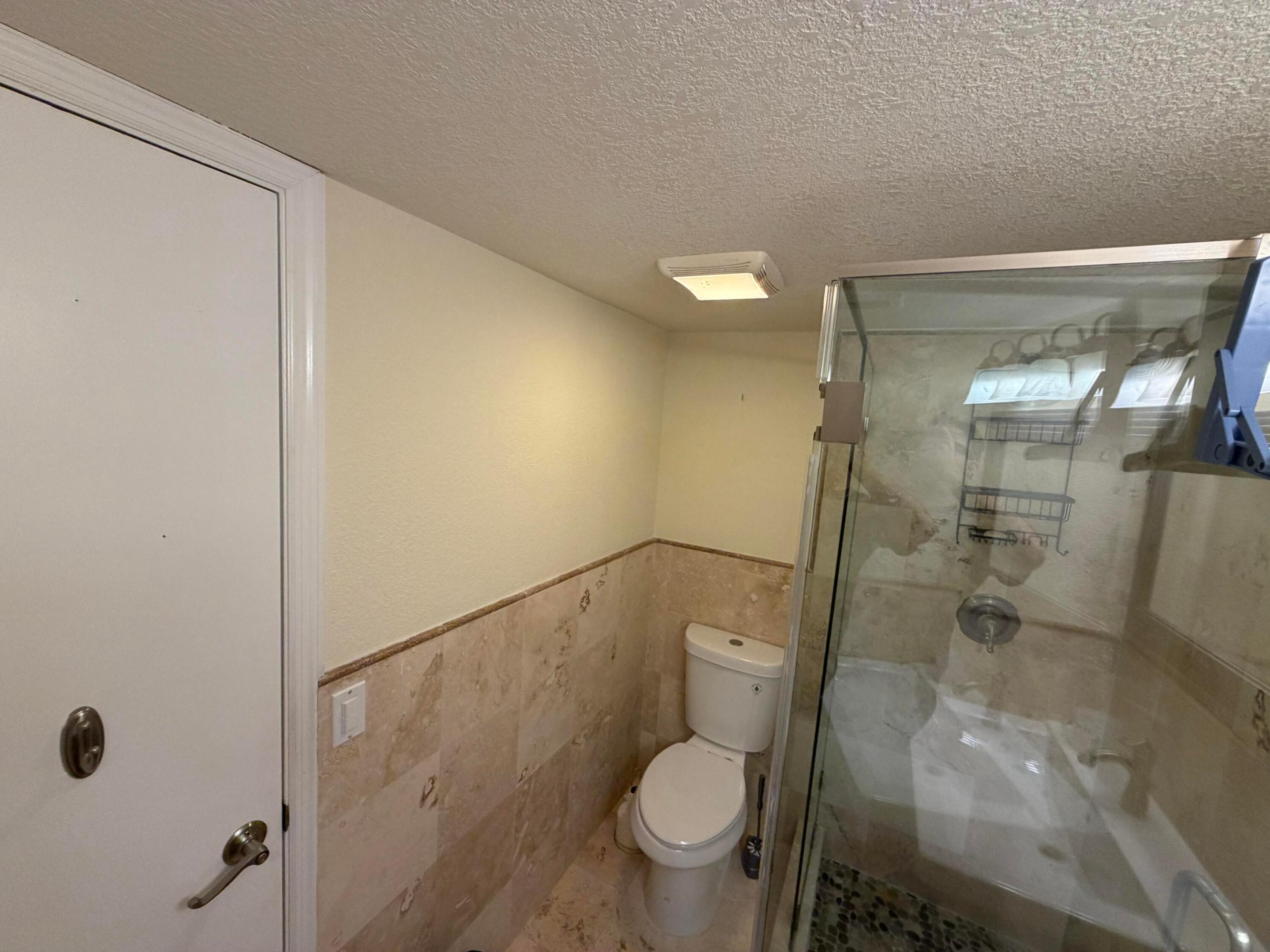 CHATILLON HALL CONDOMINIUM - Residential Lease
