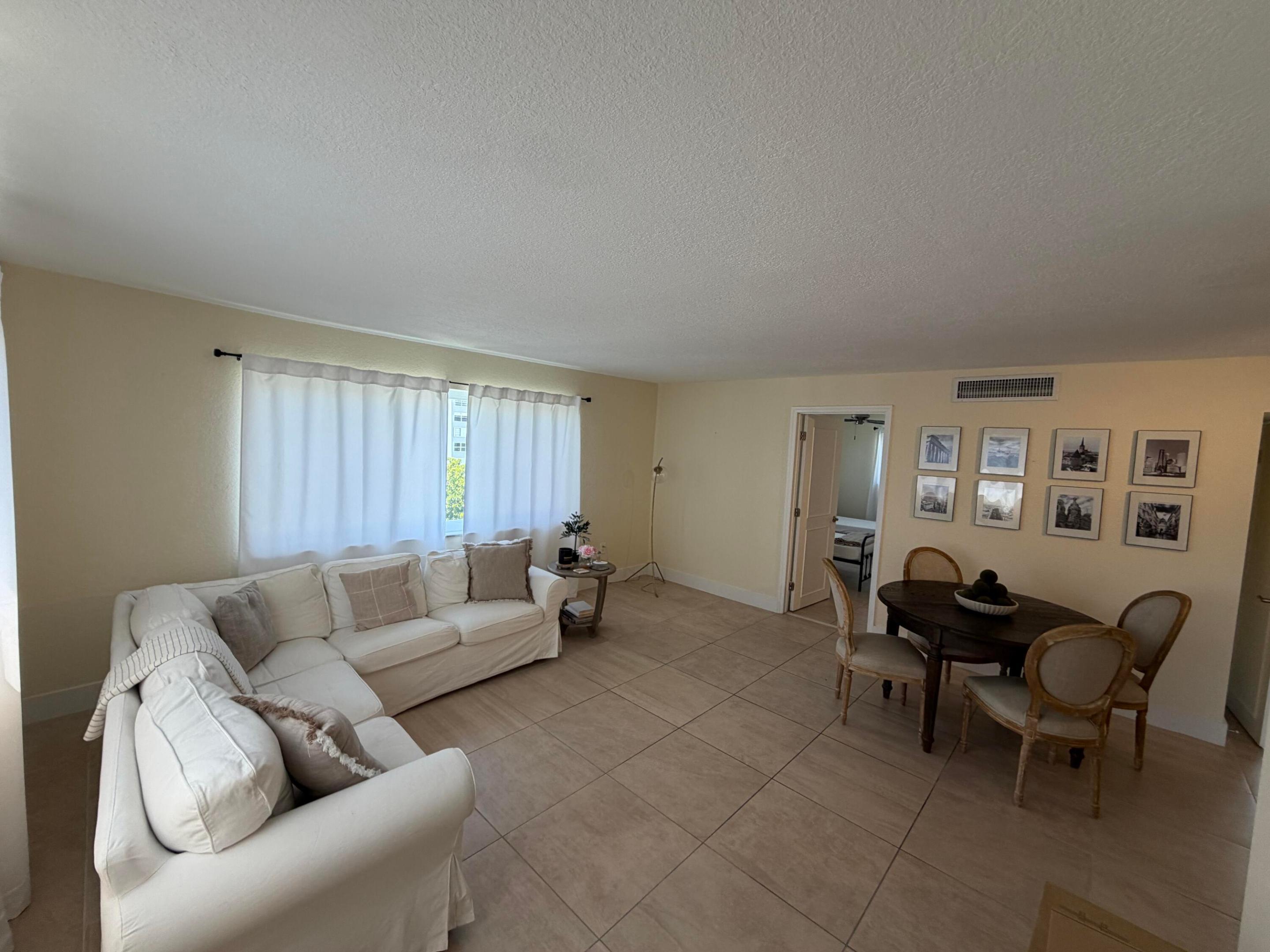 CHATILLON HALL CONDOMINIUM - Residential Lease