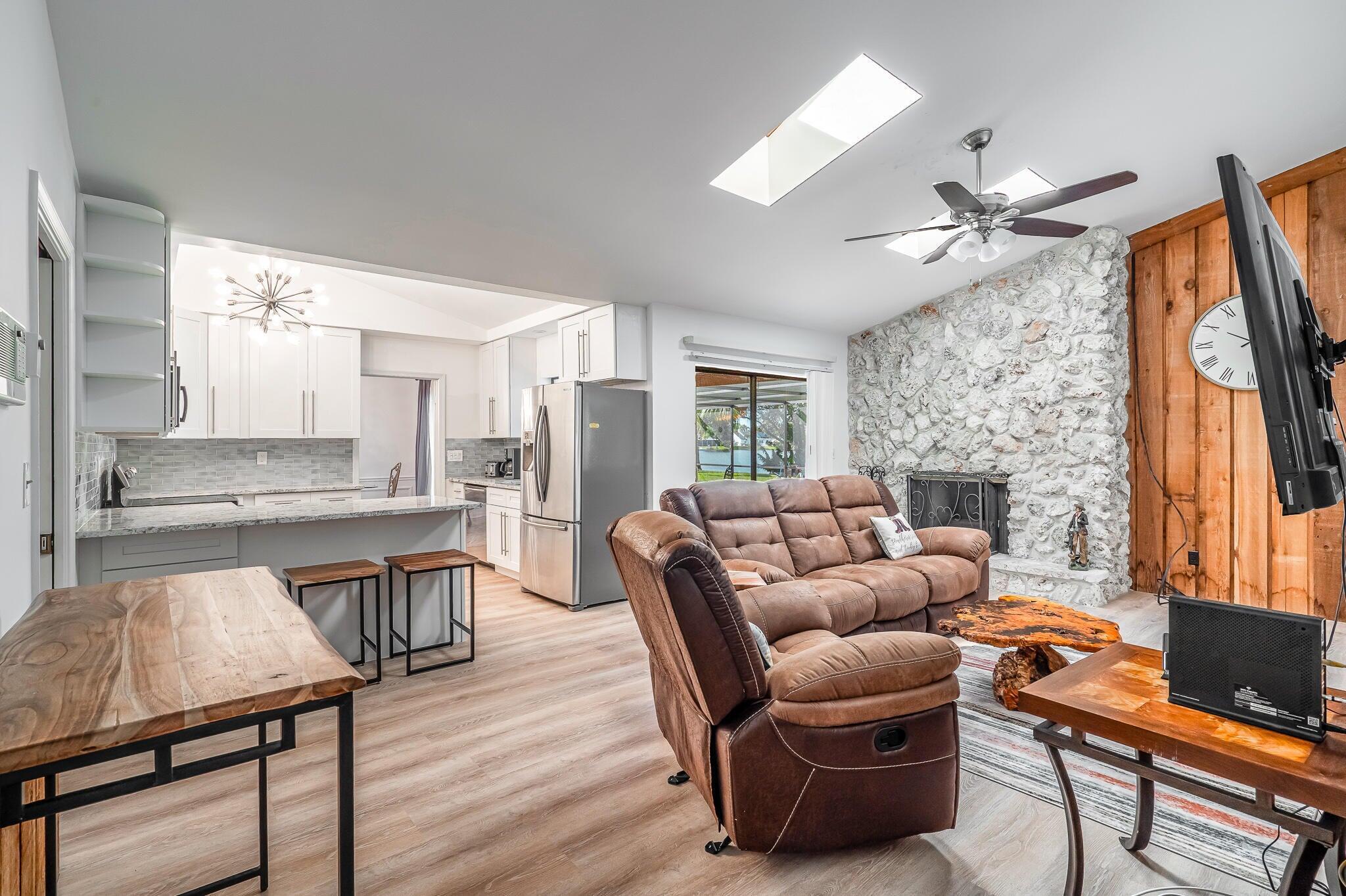 SOUTH SHORE 1 OF WELLINGTON - Residential Lease