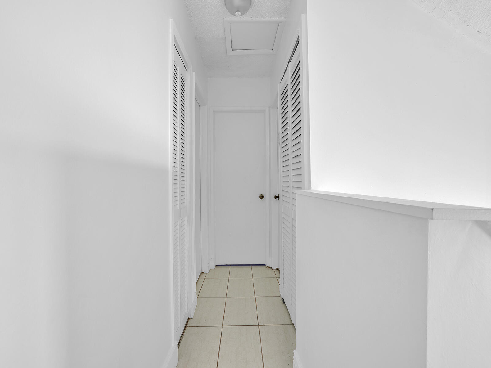 EAST WIND LAKE VILLAGE - Residential Lease