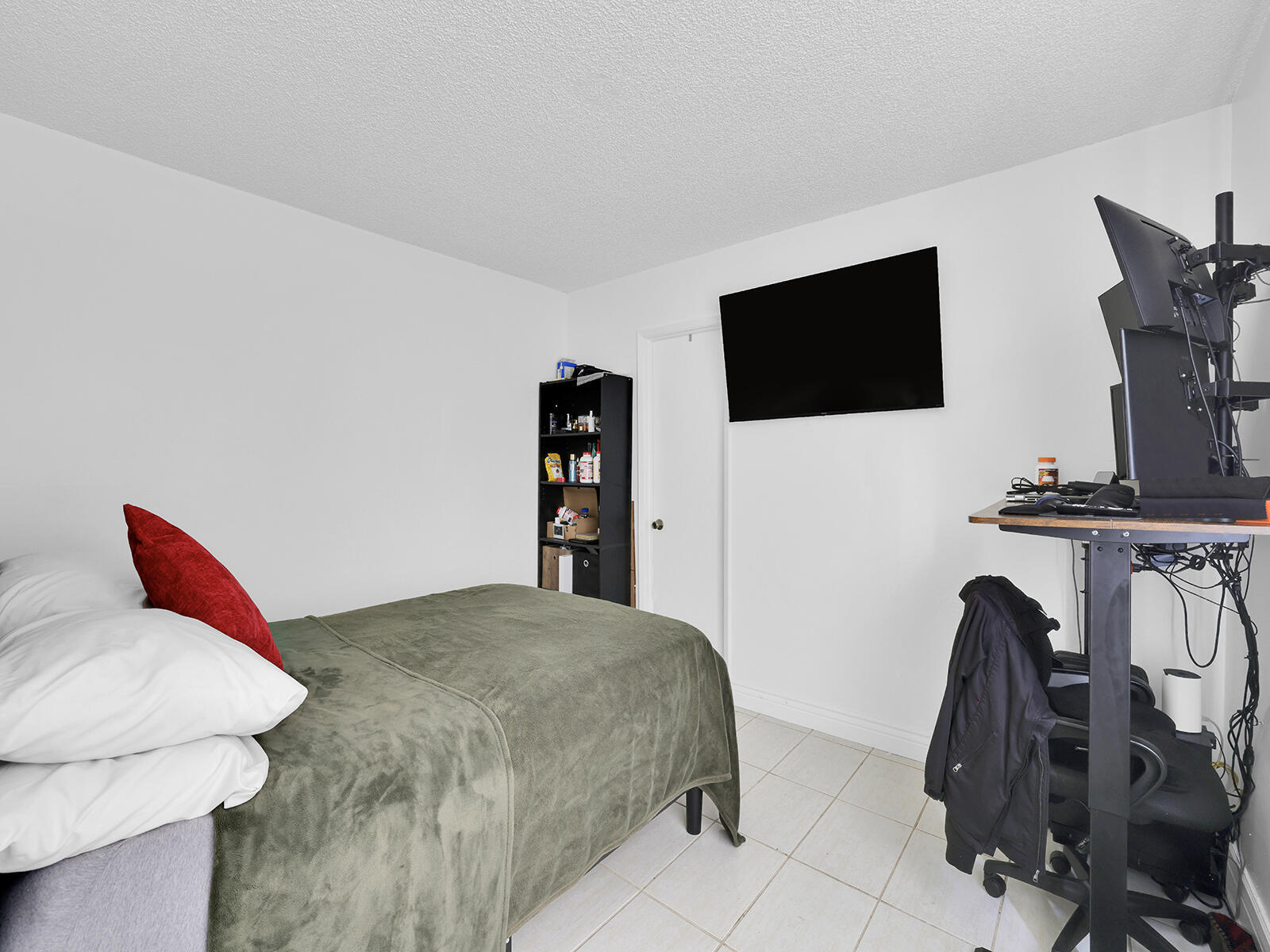 EAST WIND LAKE VILLAGE - Residential Lease