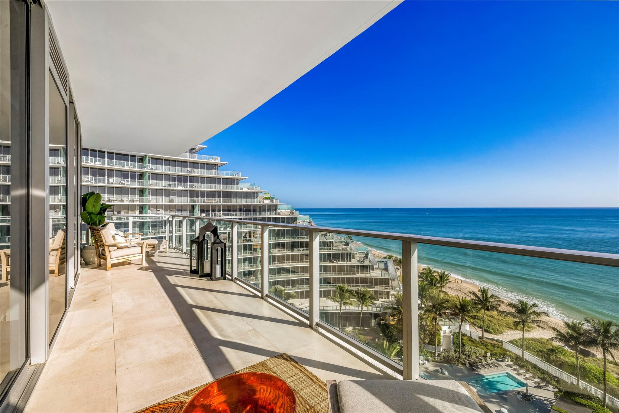 AUBERGE BEACH RESIDENCES - Residential