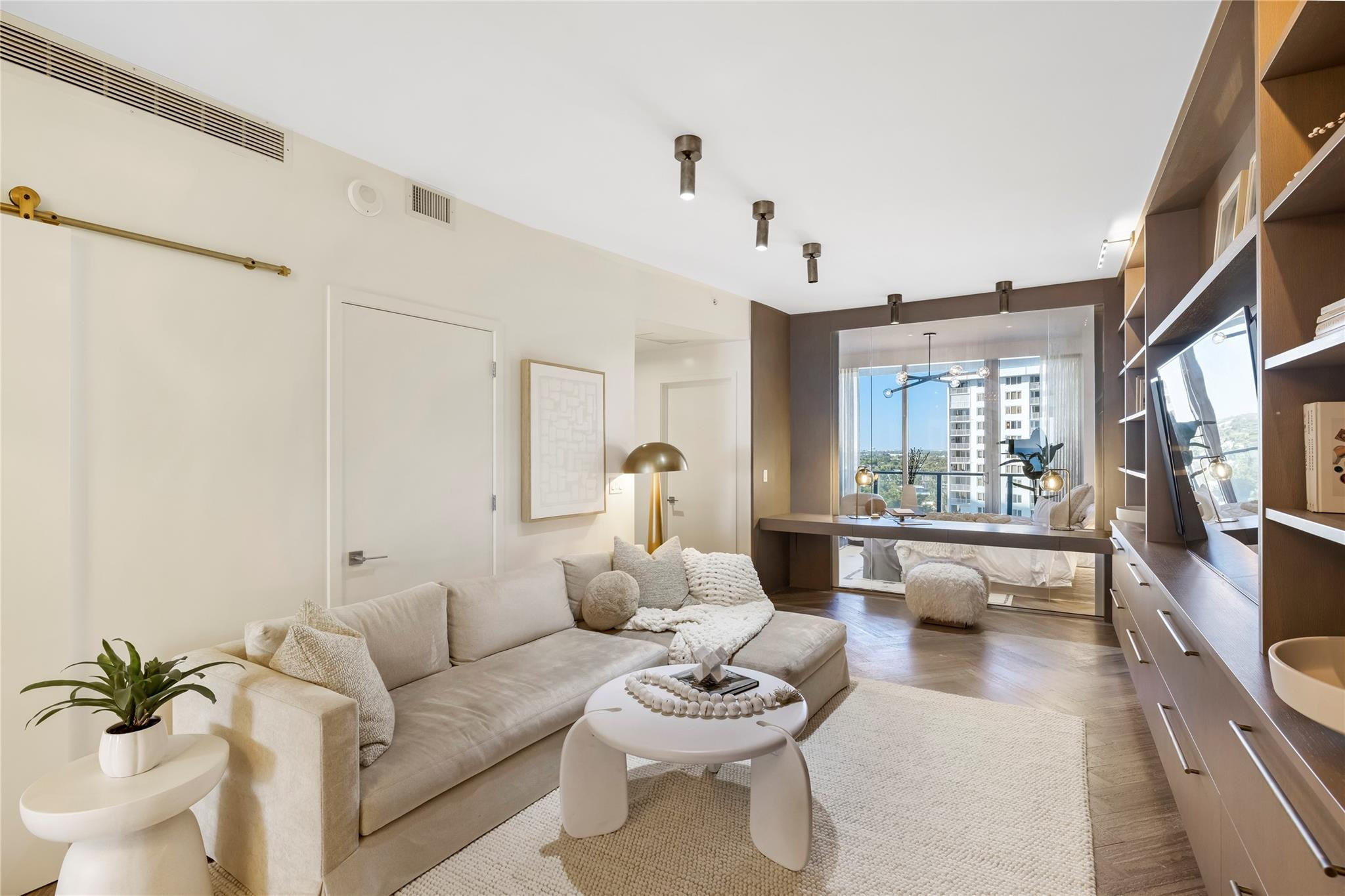 AUBERGE BEACH RESIDENCES - Residential