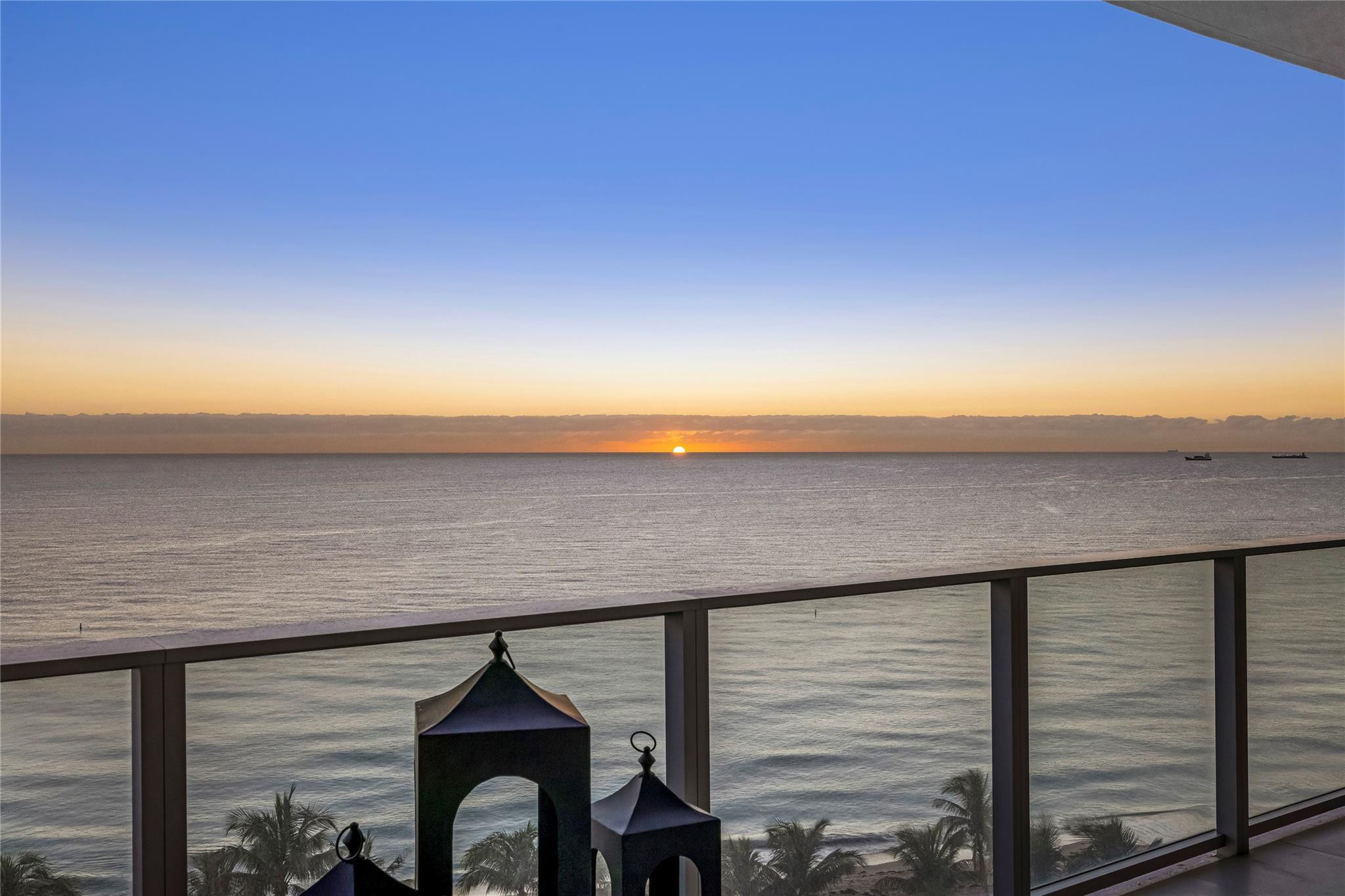 AUBERGE BEACH RESIDENCES - Residential