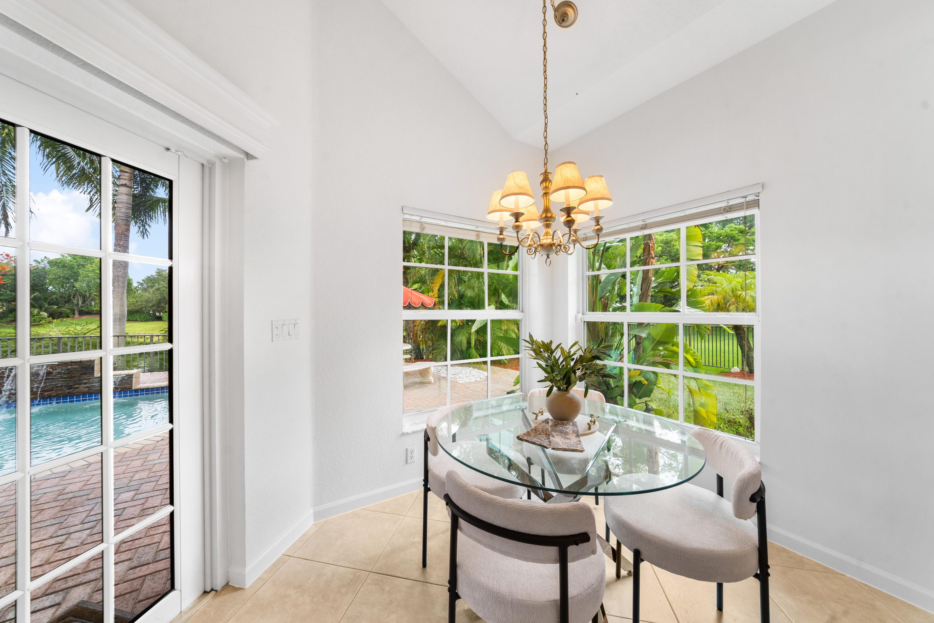 PARKLAND ISLES - Residential