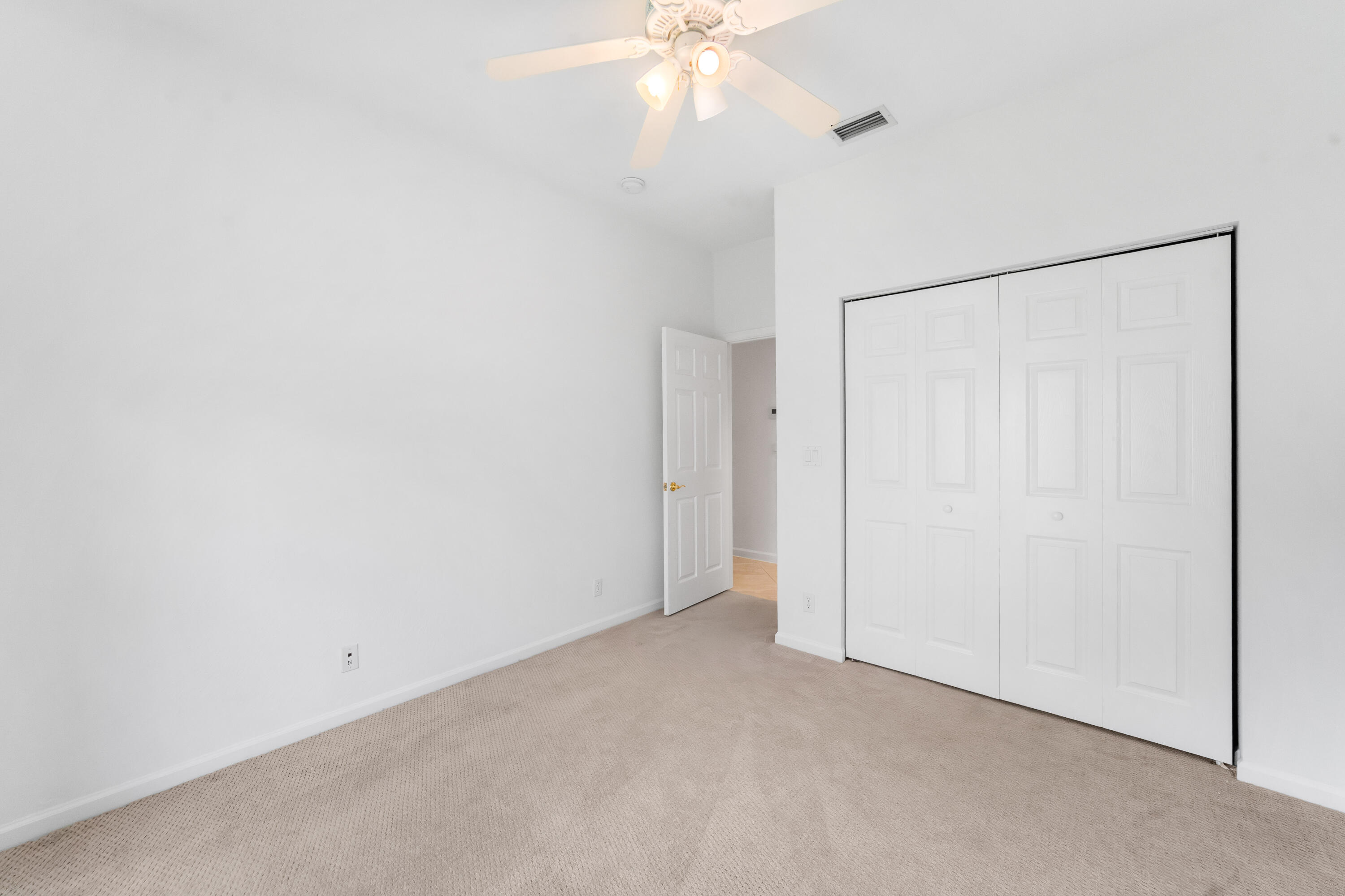 PARKLAND ISLES - Residential