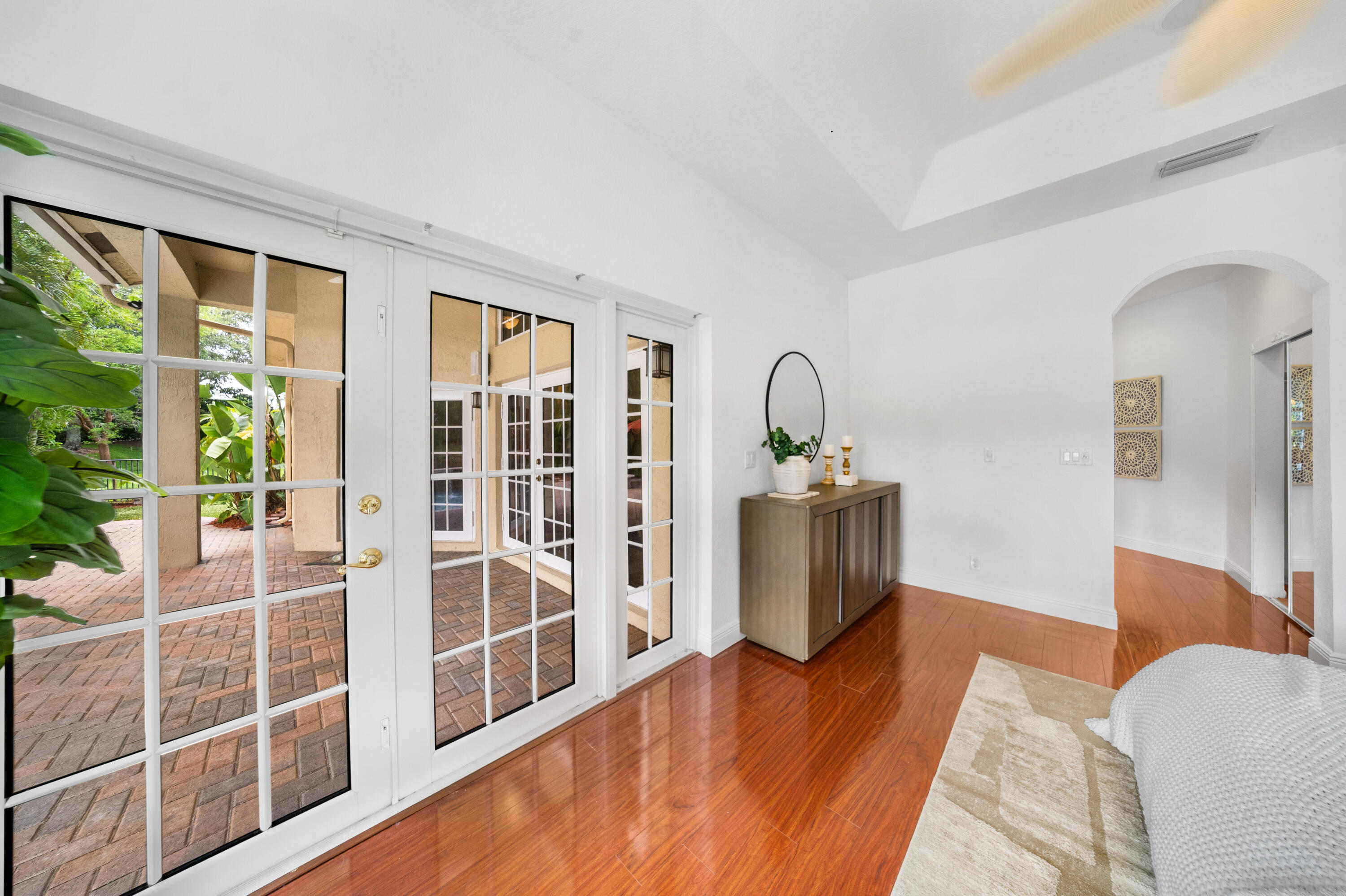 PARKLAND ISLES - Residential