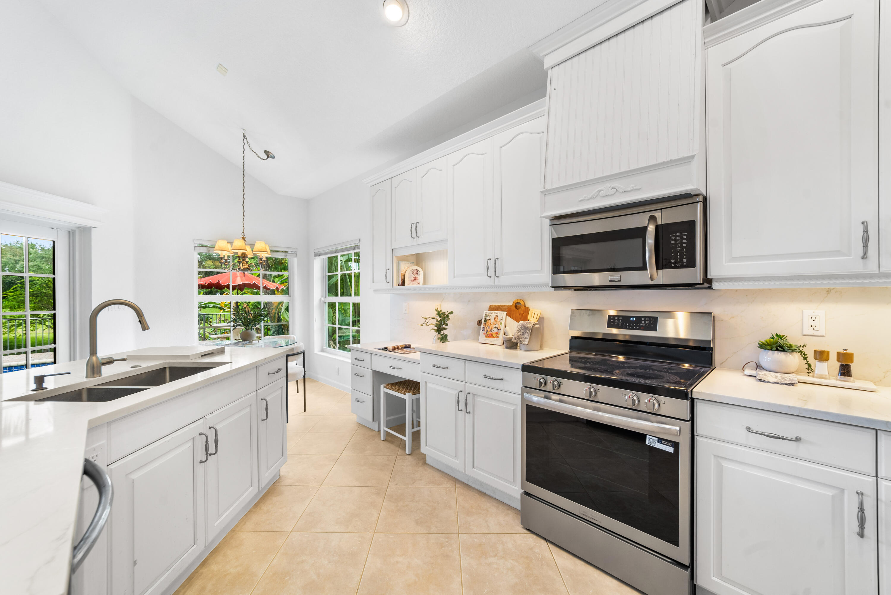 PARKLAND ISLES - Residential