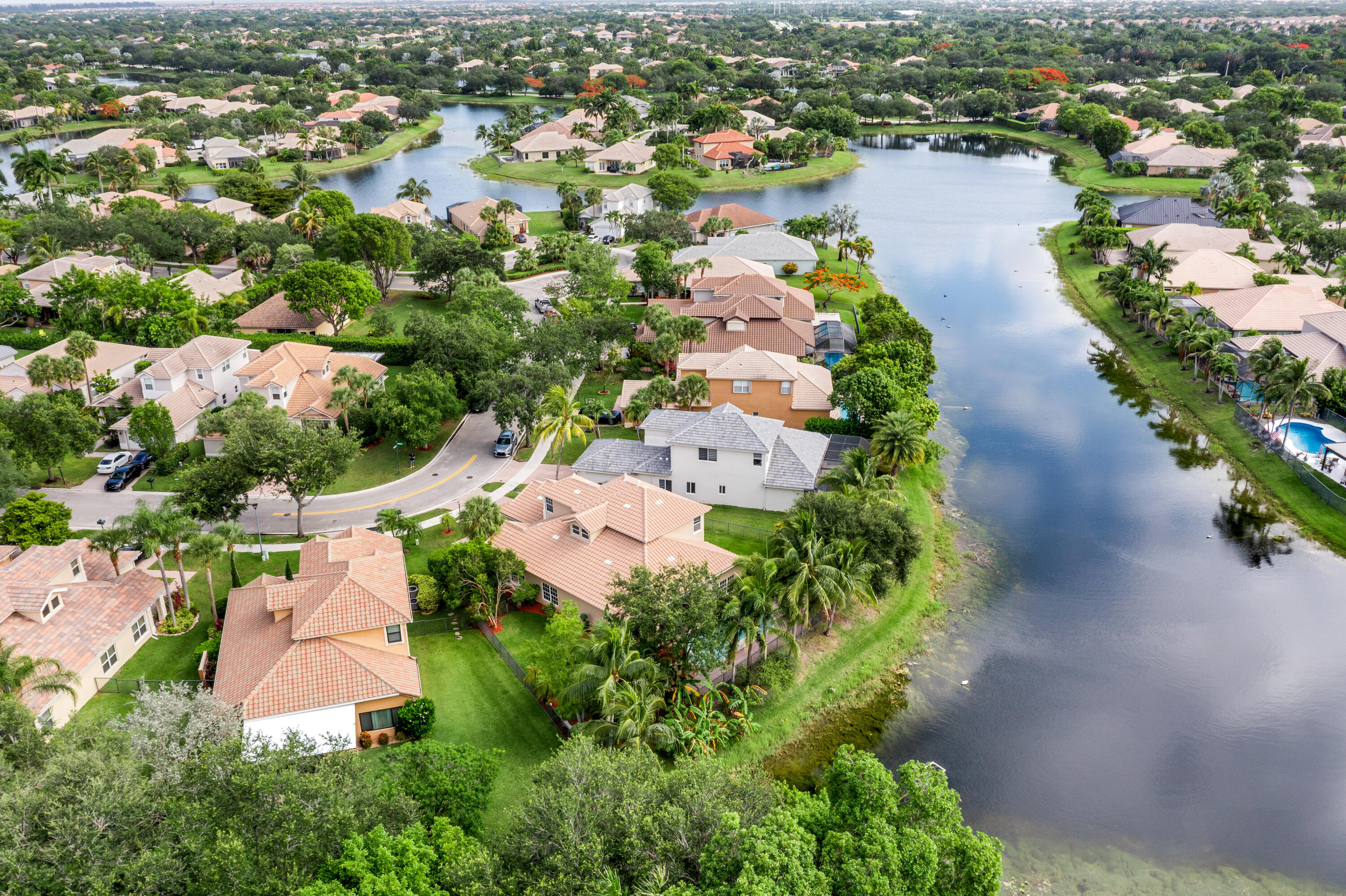 PARKLAND ISLES - Residential