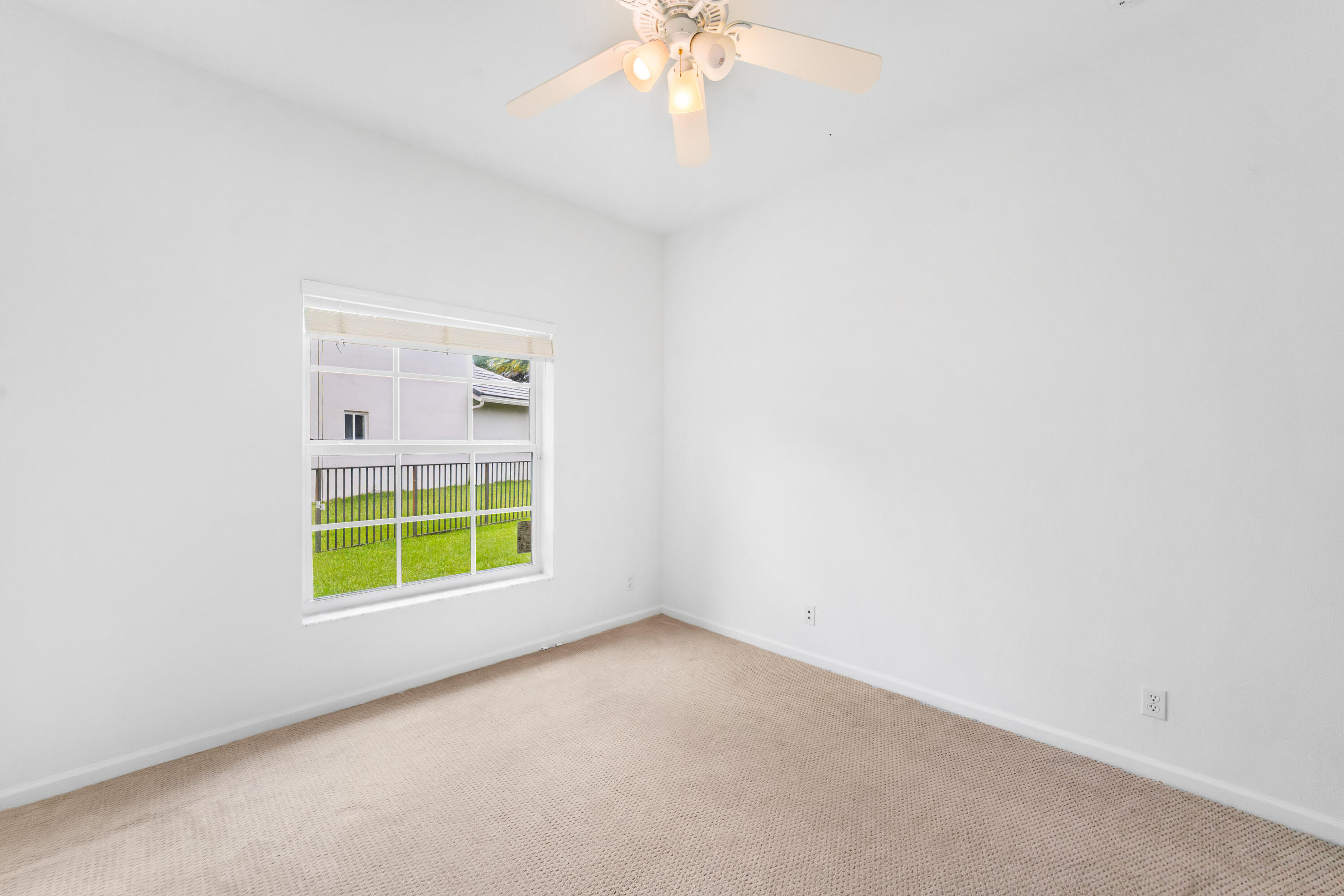 PARKLAND ISLES - Residential