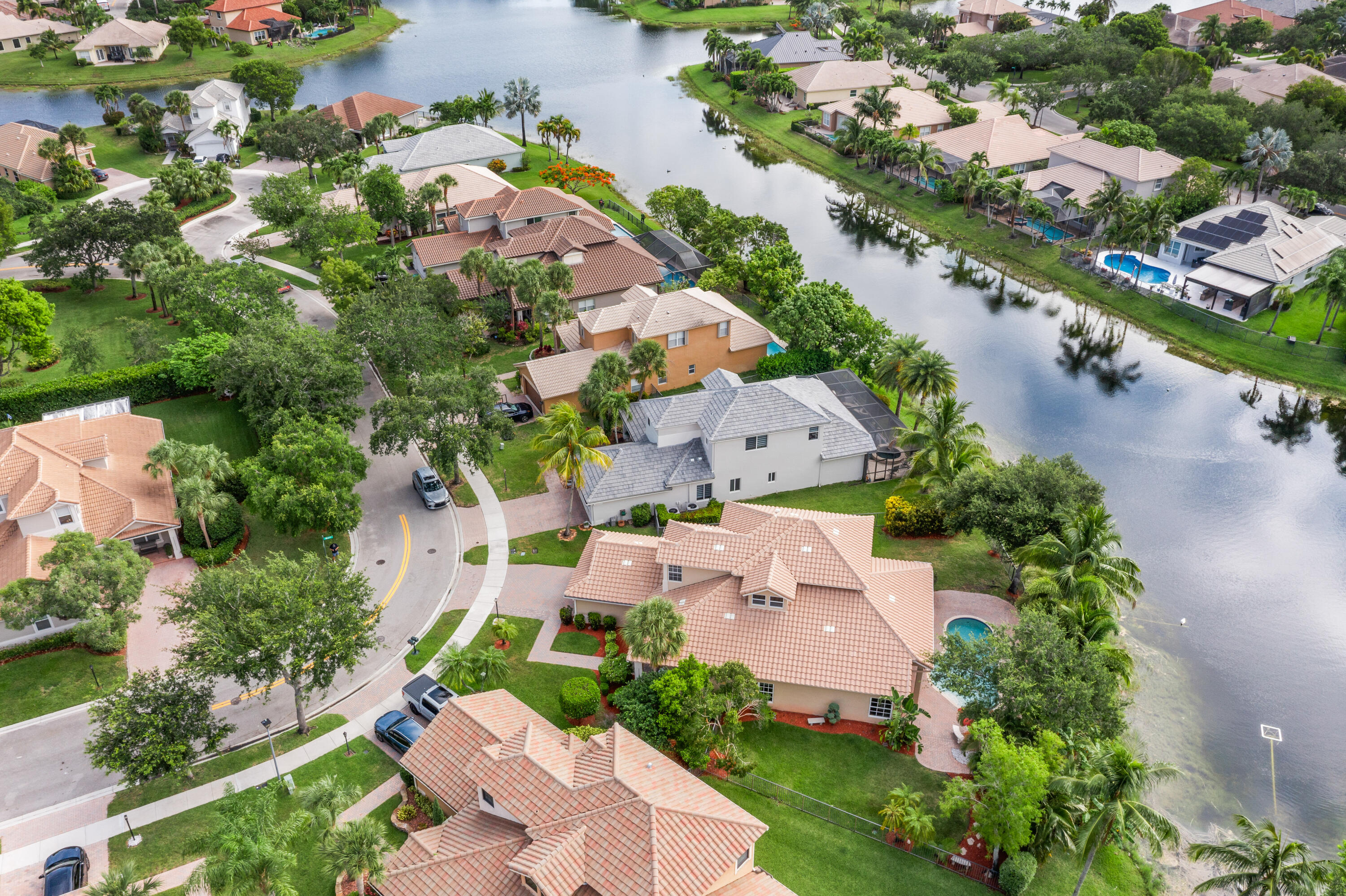 PARKLAND ISLES - Residential