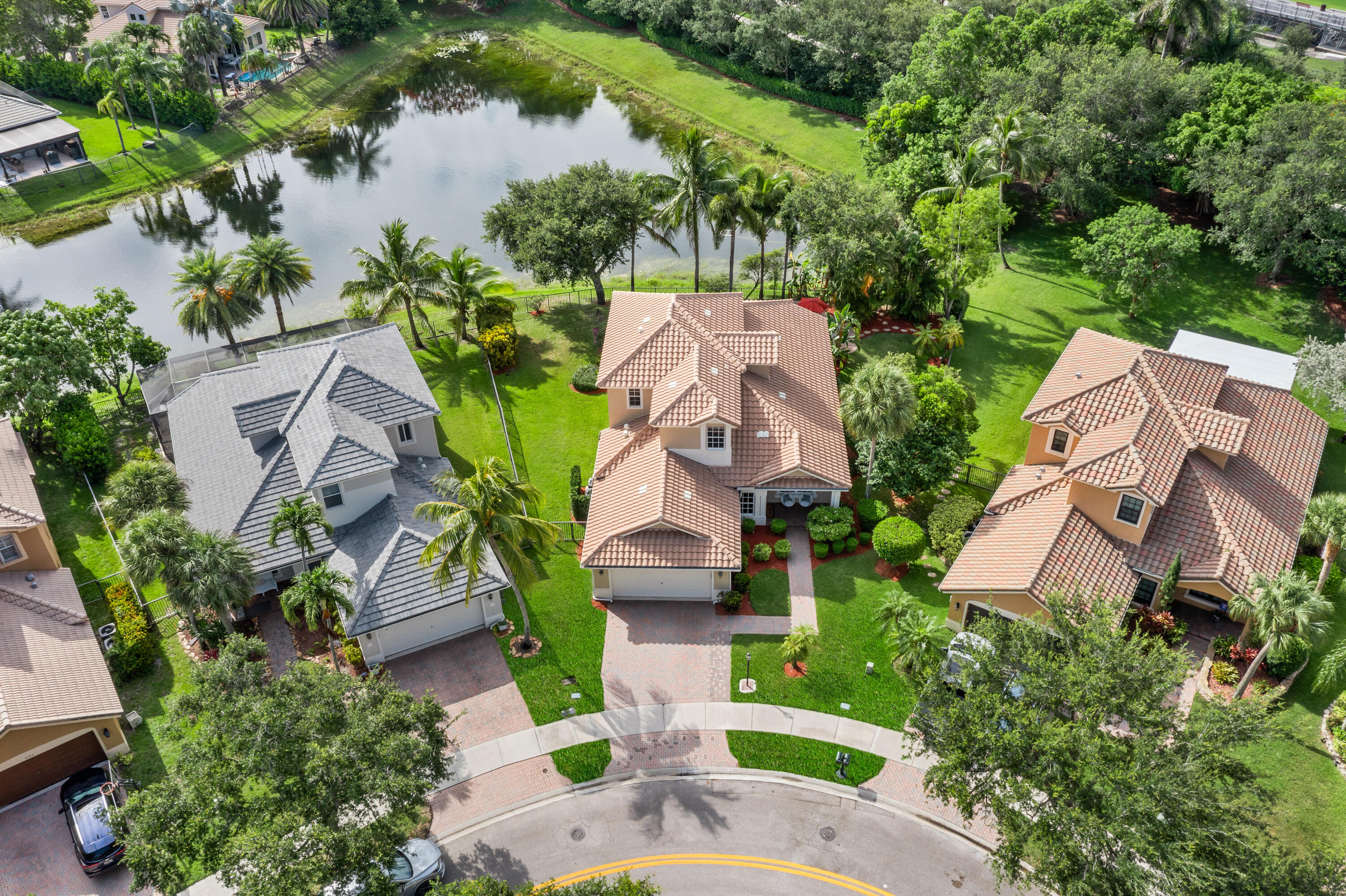 PARKLAND ISLES - Residential