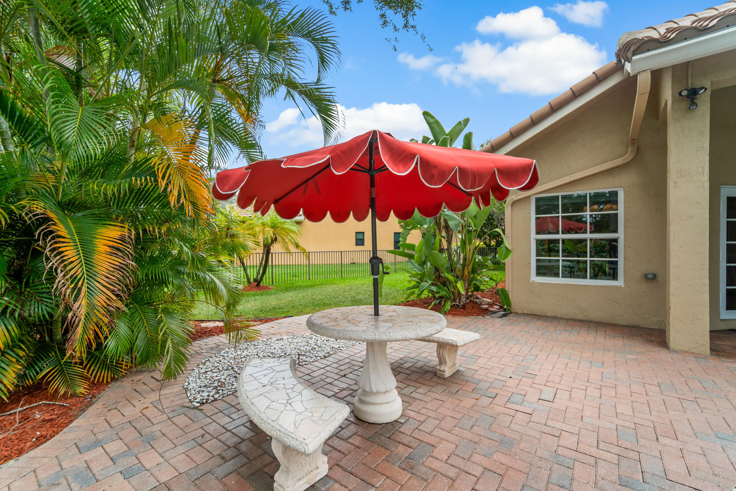PARKLAND ISLES - Residential