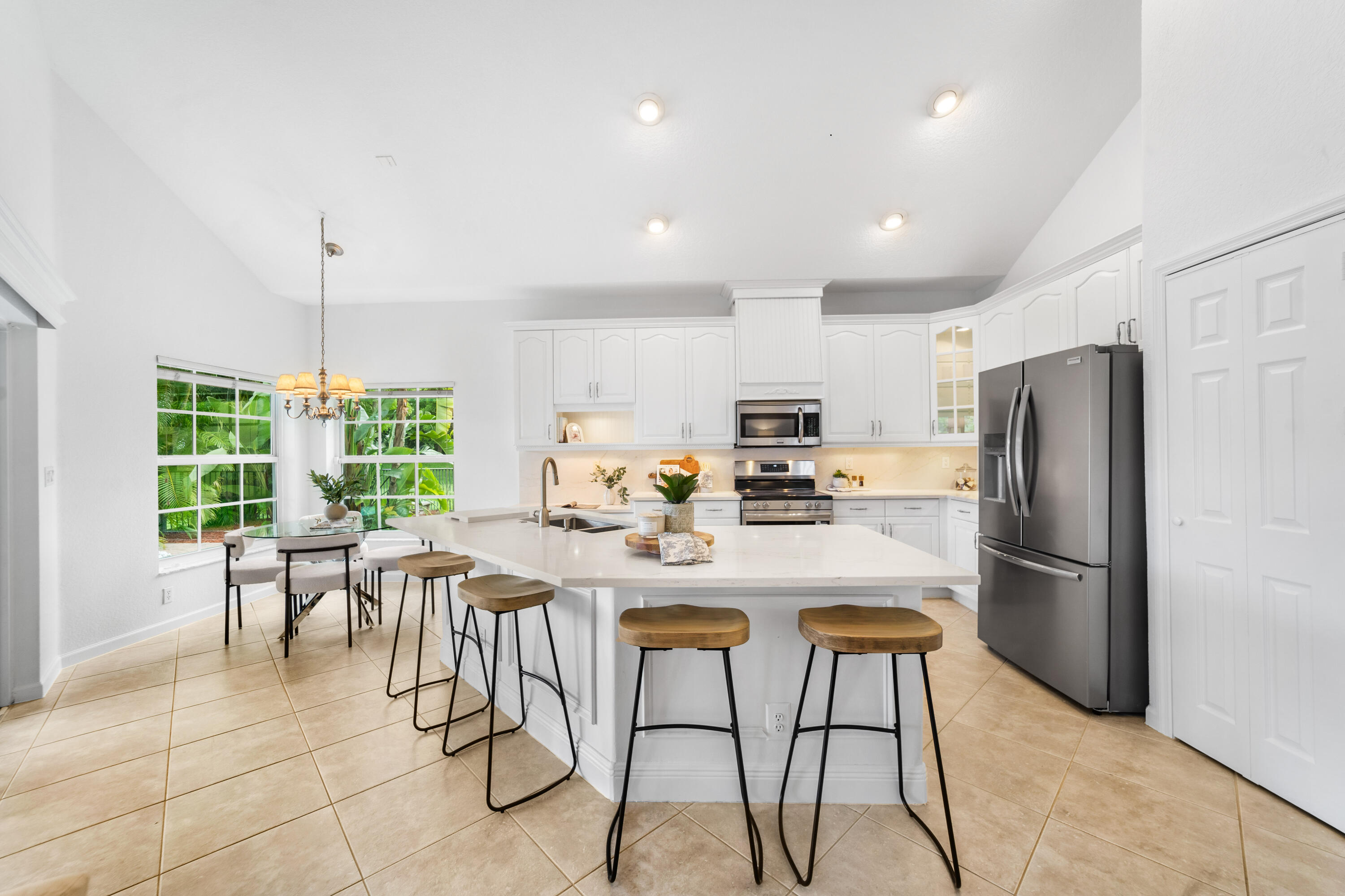 PARKLAND ISLES - Residential