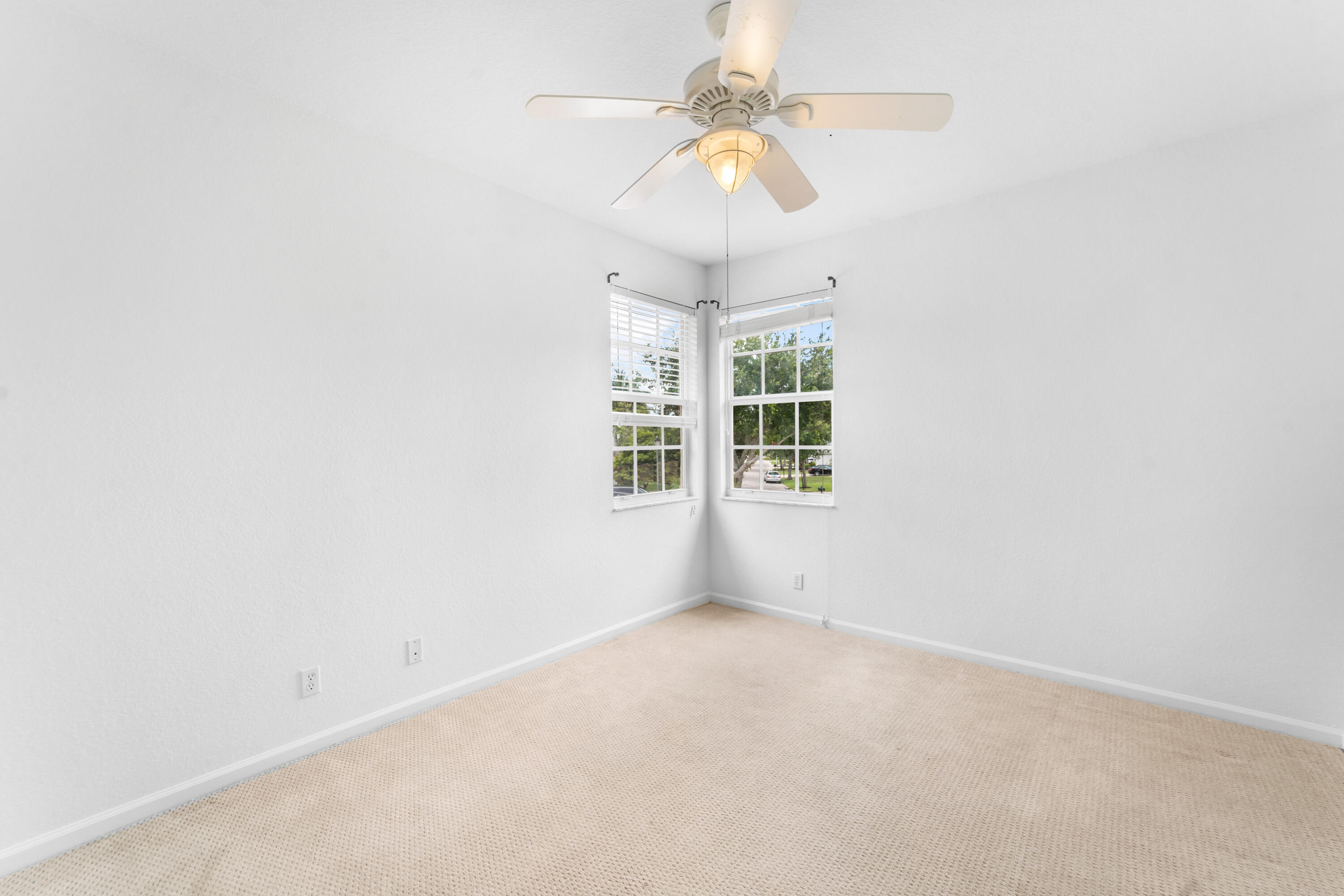 PARKLAND ISLES - Residential