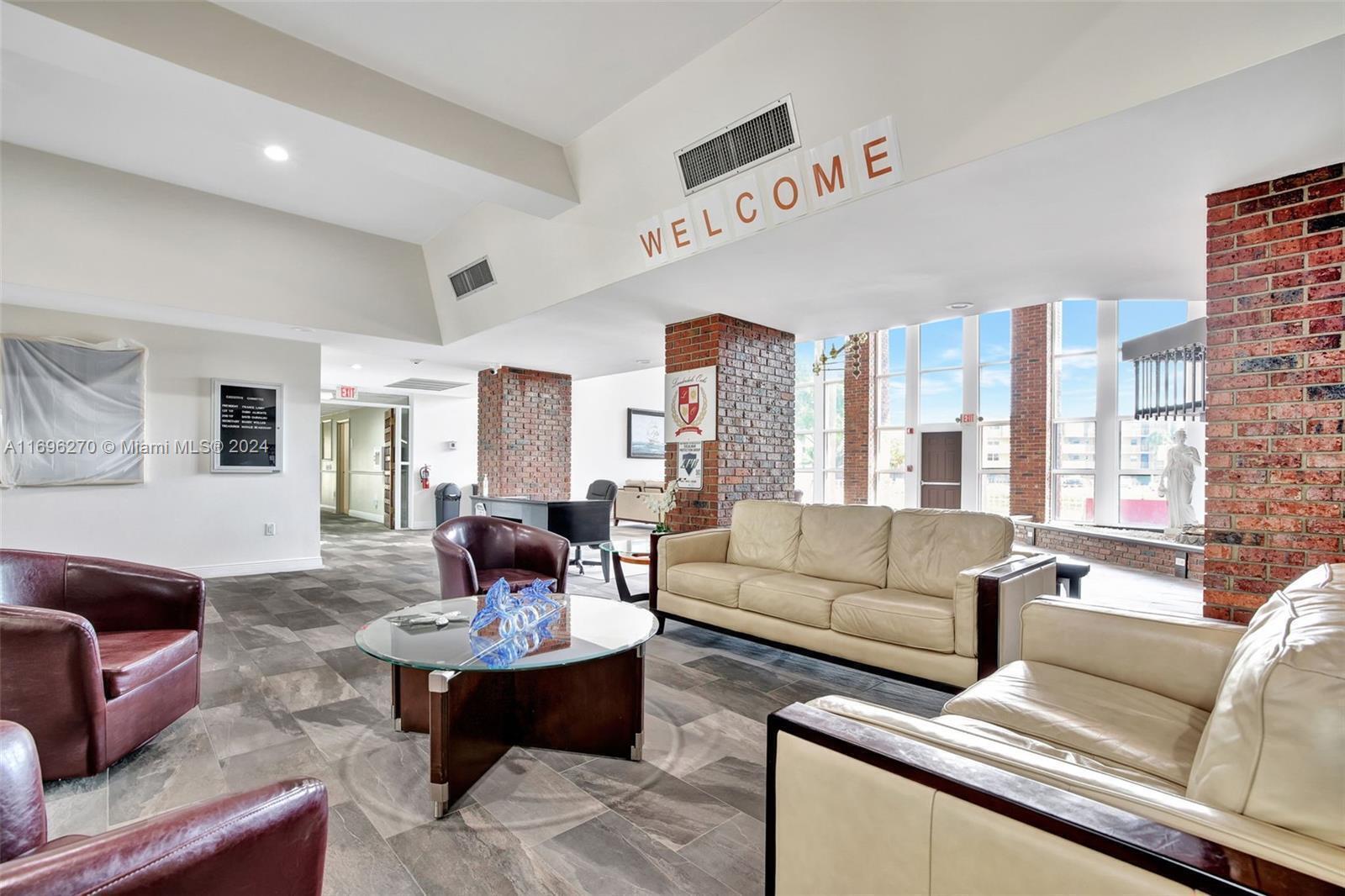 LAUDERDALE OAKS CONDO 4 - Residential