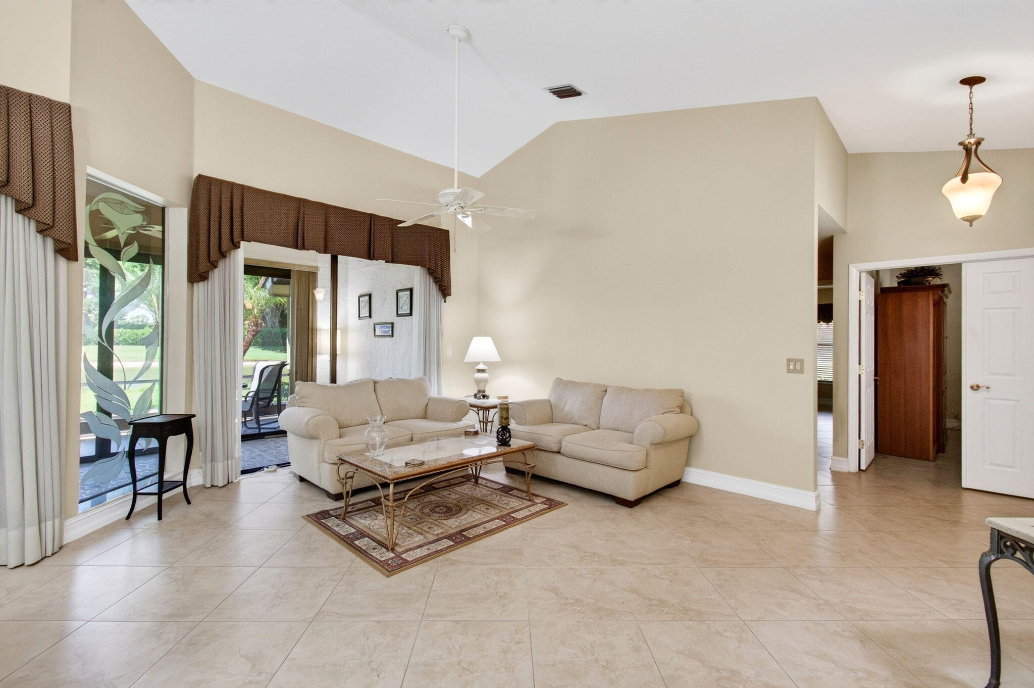 ABERDEEN COUNTRY CLUB - Residential