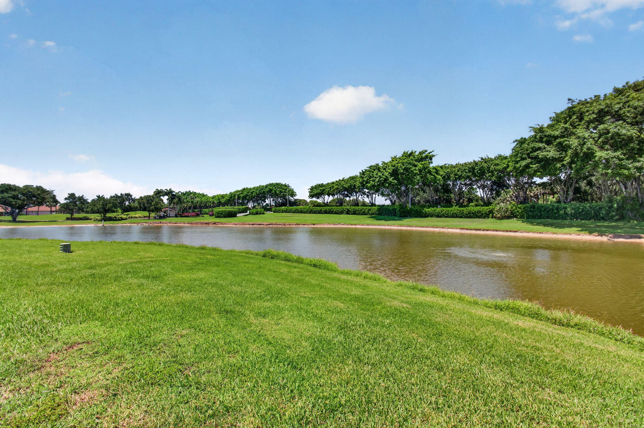 ABERDEEN COUNTRY CLUB - Residential