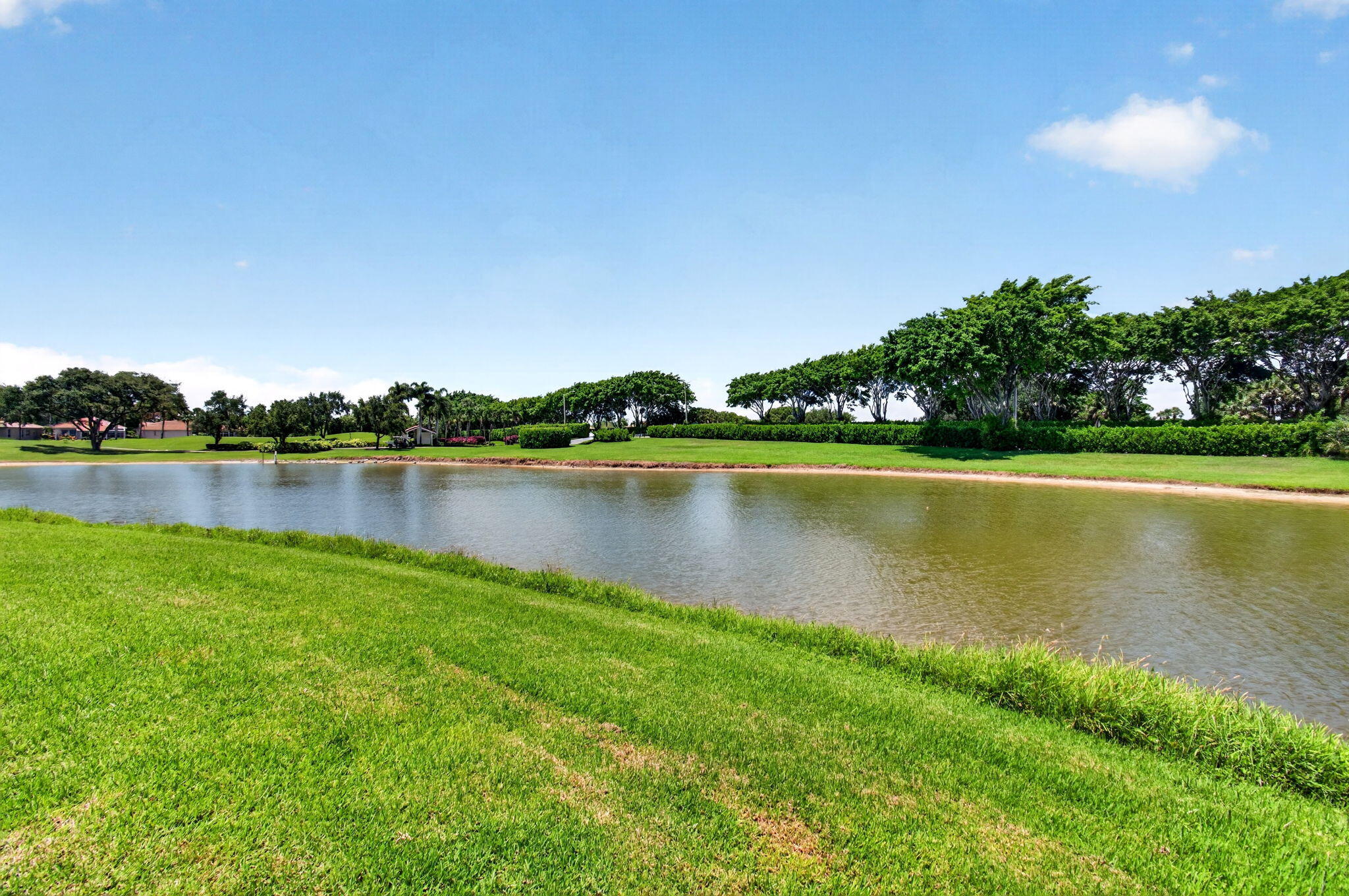 ABERDEEN COUNTRY CLUB - Residential
