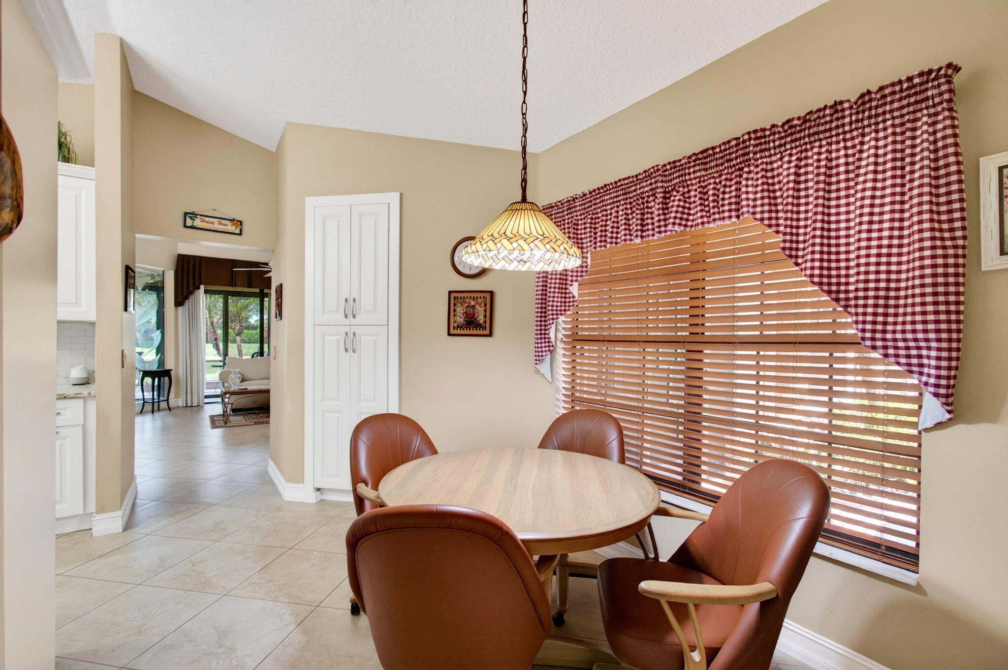 ABERDEEN COUNTRY CLUB - Residential