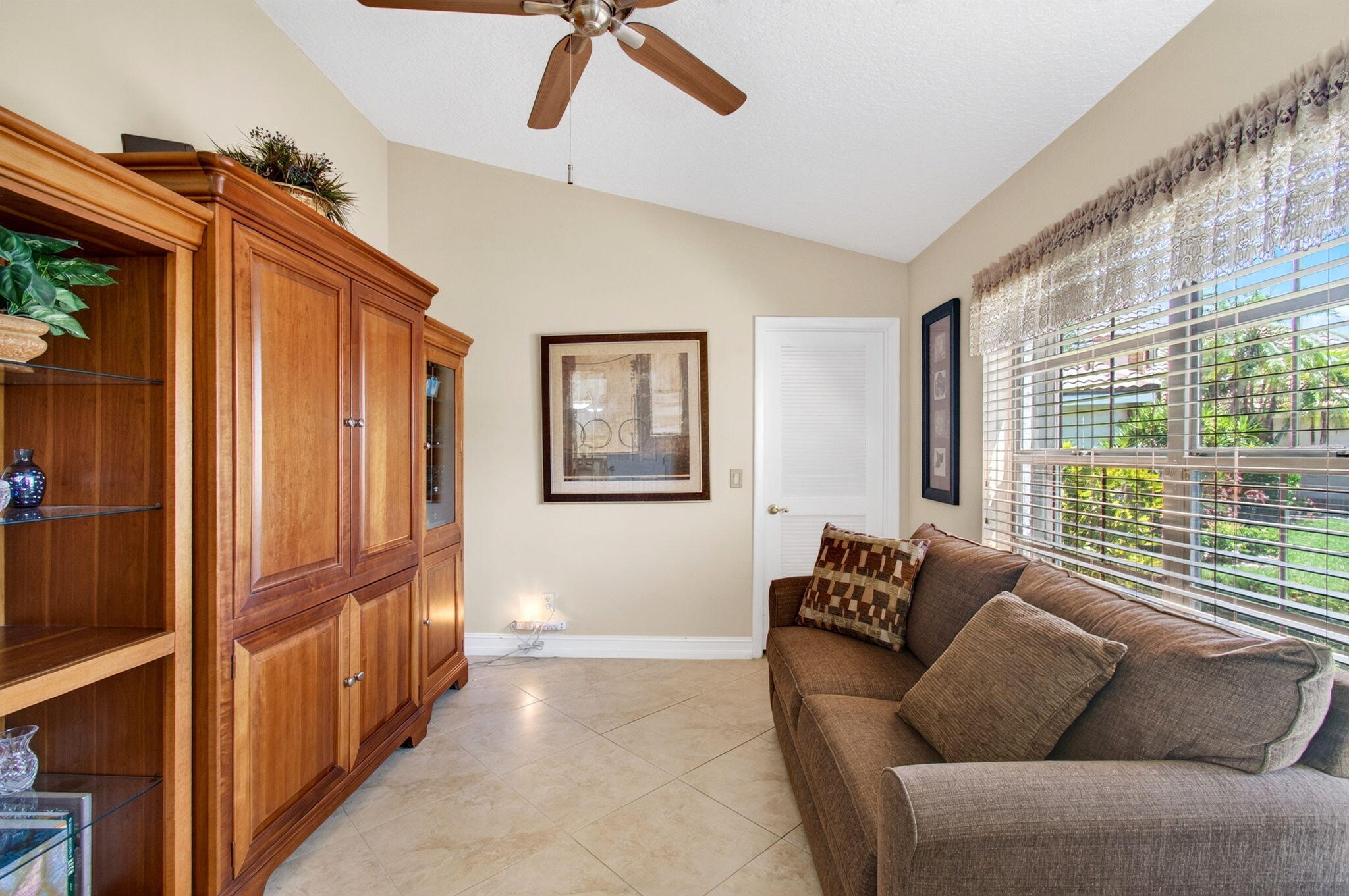 ABERDEEN COUNTRY CLUB - Residential